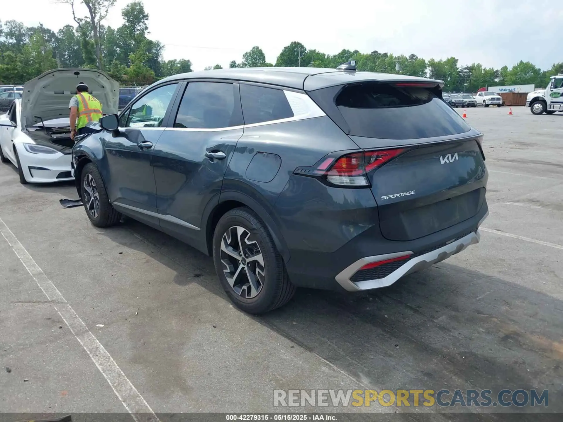 3 fotografías del automóvil dañado KNDPV3DF4R7293860 KIA SPORTAGE 2024