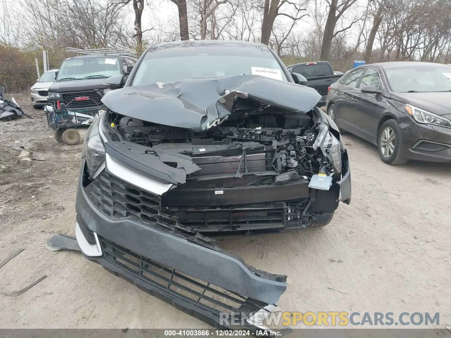 12 fotografías del automóvil dañado KNDPV3DF6R7292998 KIA SPORTAGE 2024