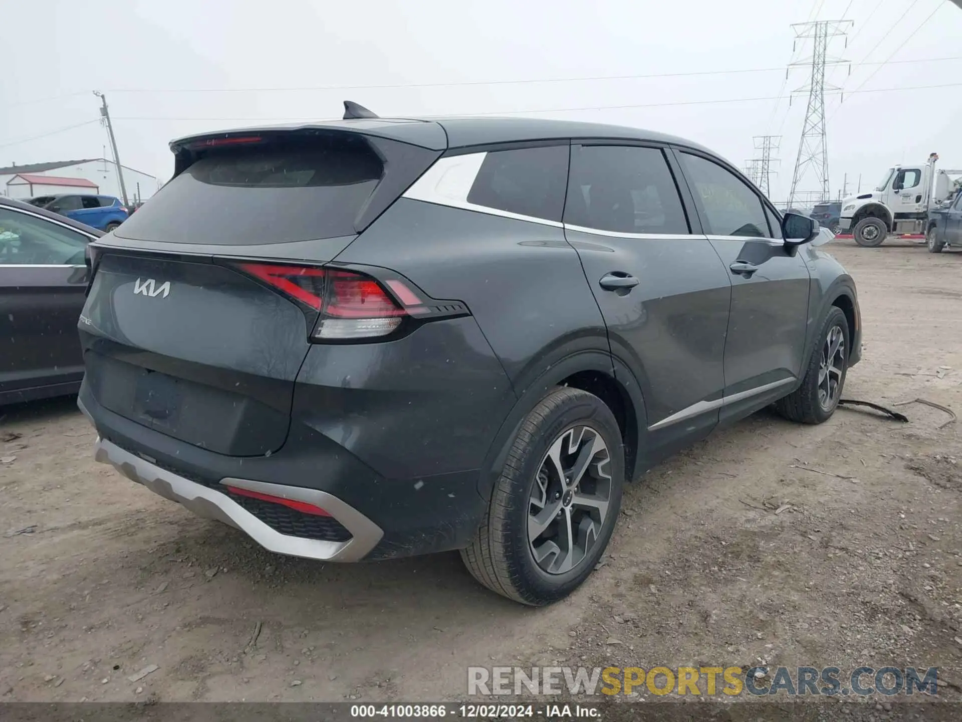 4 fotografías del automóvil dañado KNDPV3DF6R7292998 KIA SPORTAGE 2024