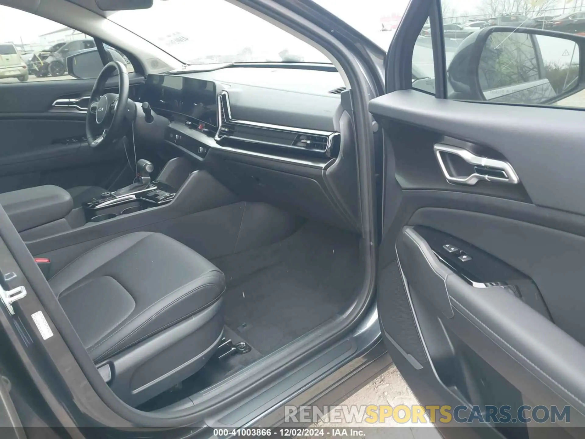 5 fotografías del automóvil dañado KNDPV3DF6R7292998 KIA SPORTAGE 2024