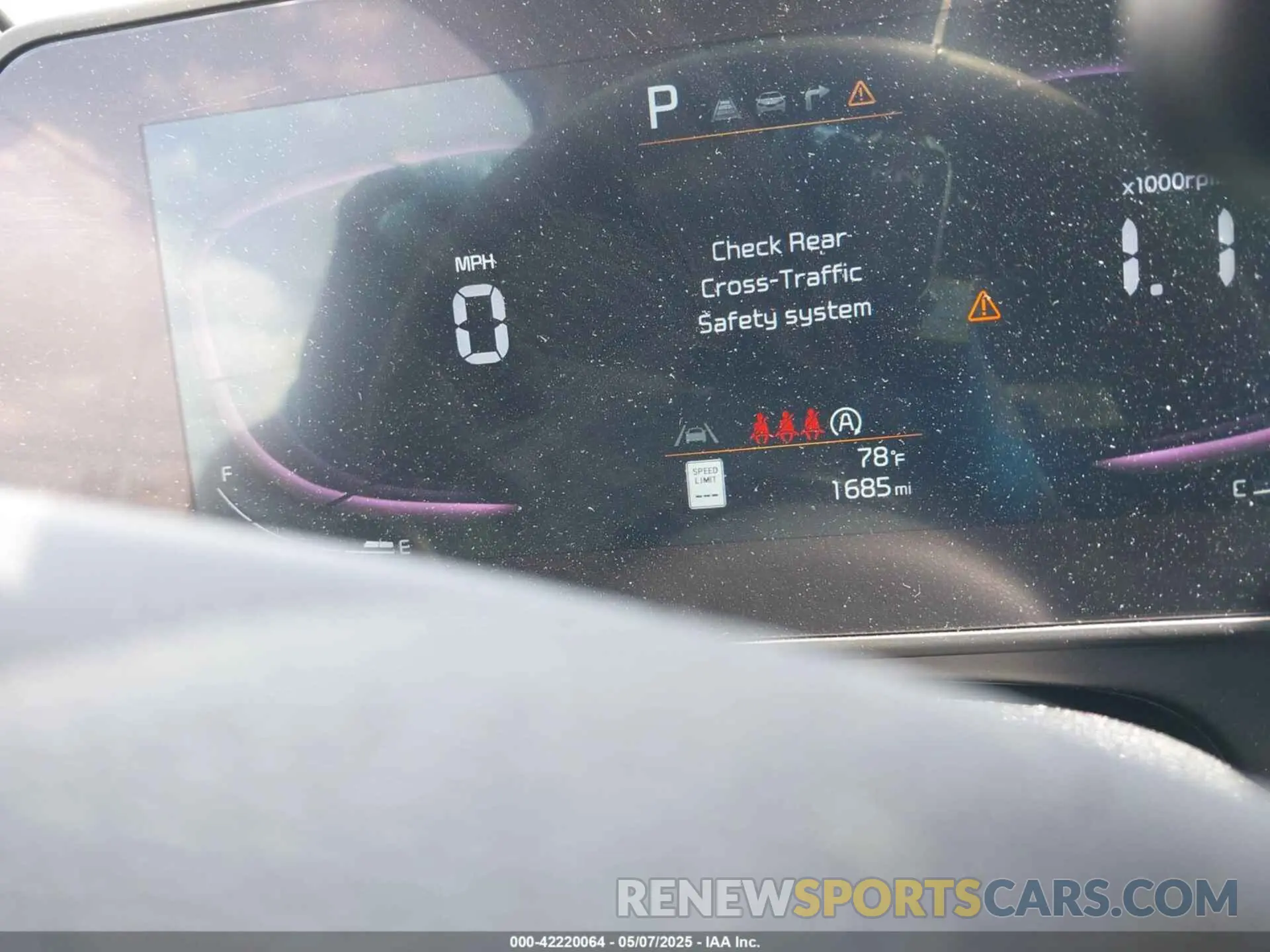 15 fotografías del automóvil dañado KNDPV3DF8R7313690 KIA SPORTAGE 2024