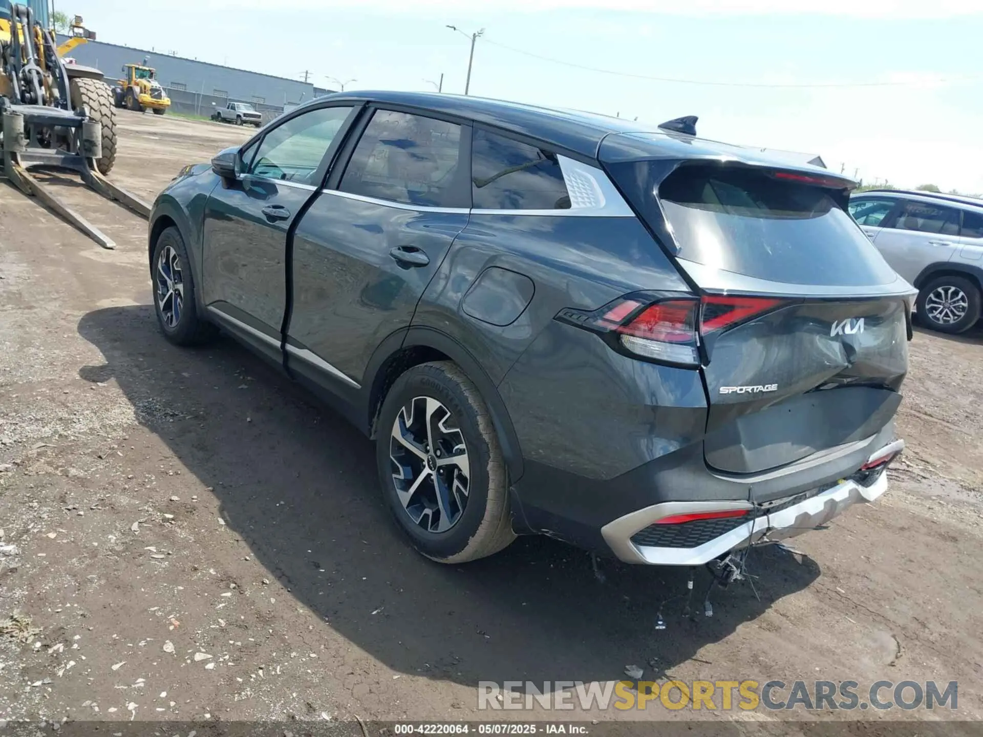 3 fotografías del automóvil dañado KNDPV3DF8R7313690 KIA SPORTAGE 2024