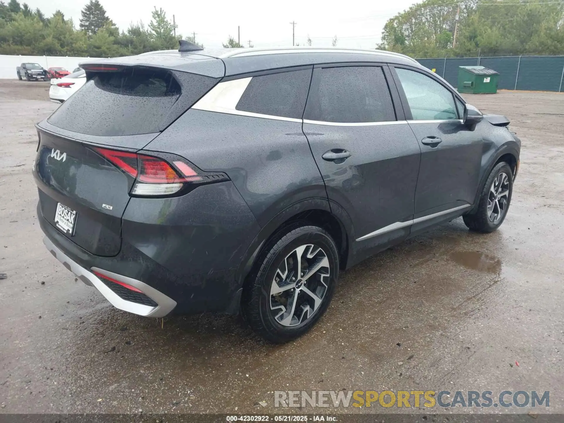 4 fotografías del automóvil dañado KNDPVCDF0R7216970 KIA SPORTAGE 2024
