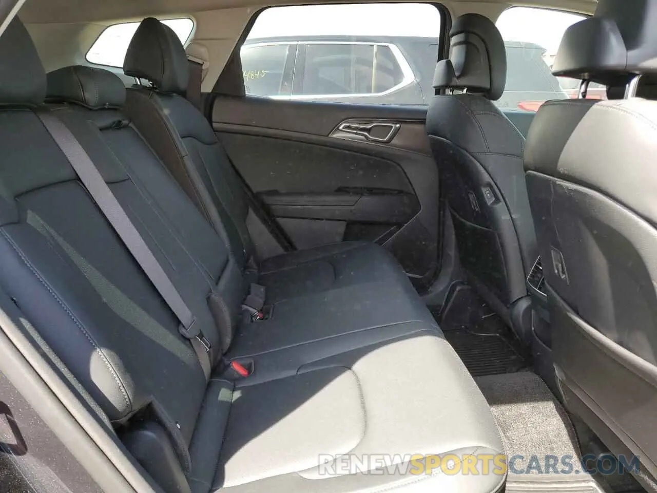 10 fotografías del automóvil dañado KNDPVCDG9R7148886 KIA SPORTAGE 2024
