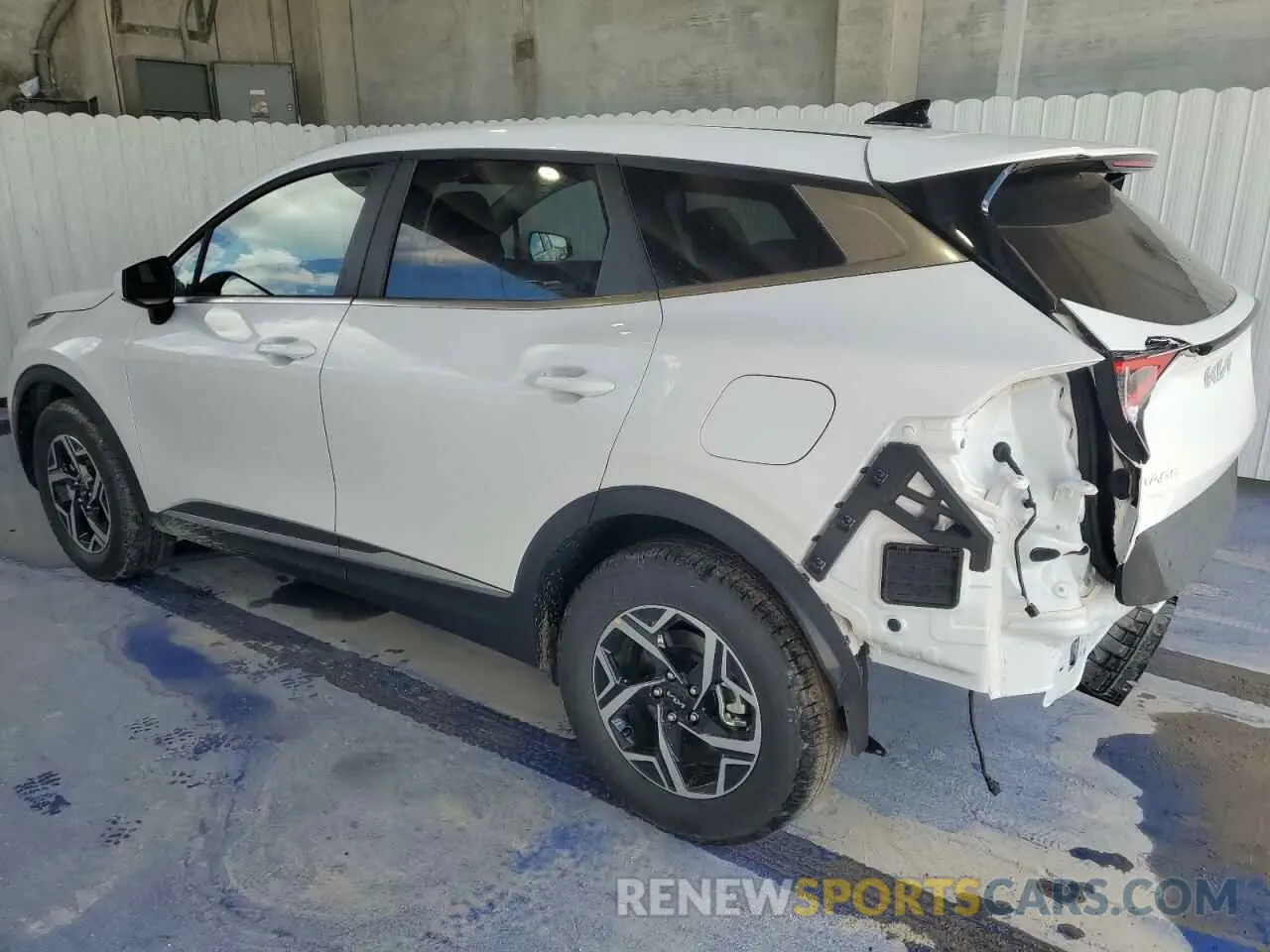 2 fotografías del automóvil dañado 5XYK2CDF6SG311996 KIA SPORTAGE 2025
