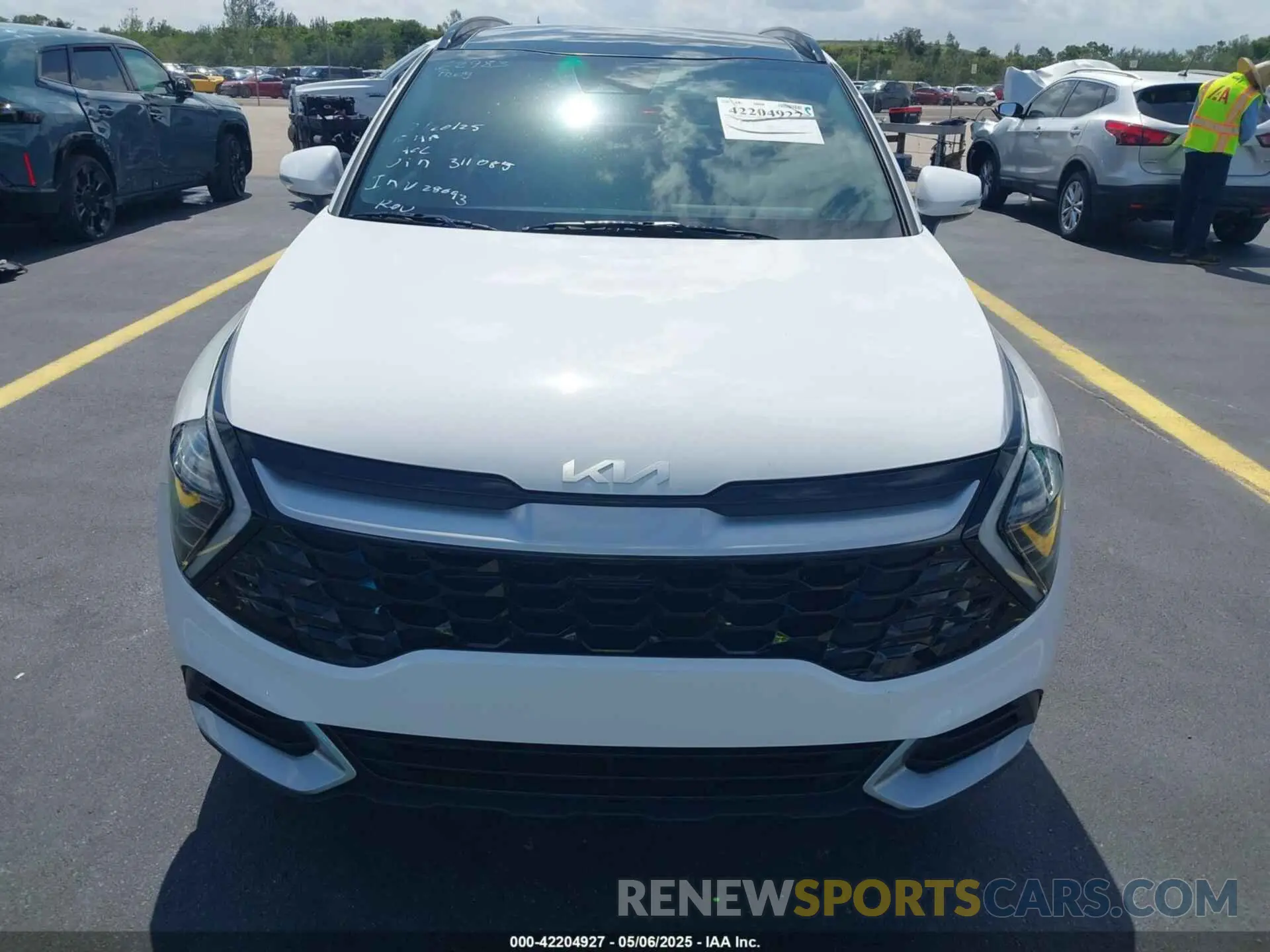 13 fotografías del automóvil dañado 5XYK33DF2SG311085 KIA SPORTAGE 2025