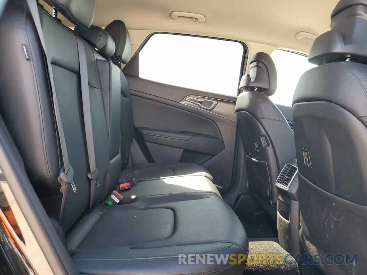 11 fotografías del automóvil dañado 5XYK33DF3SG243671 KIA SPORTAGE 2025