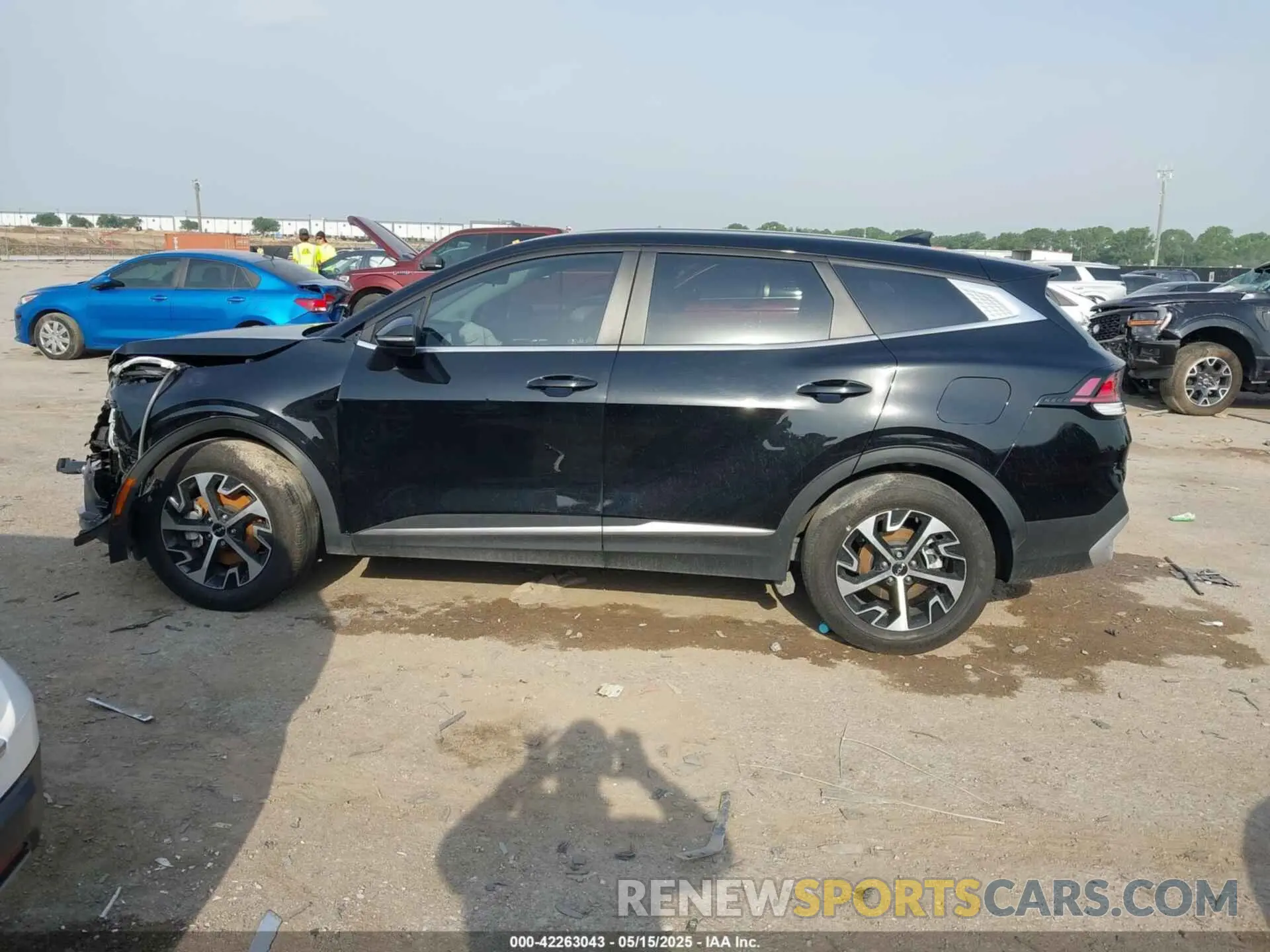 13 fotografías del automóvil dañado 5XYK33DF3SG244075 KIA SPORTAGE 2025