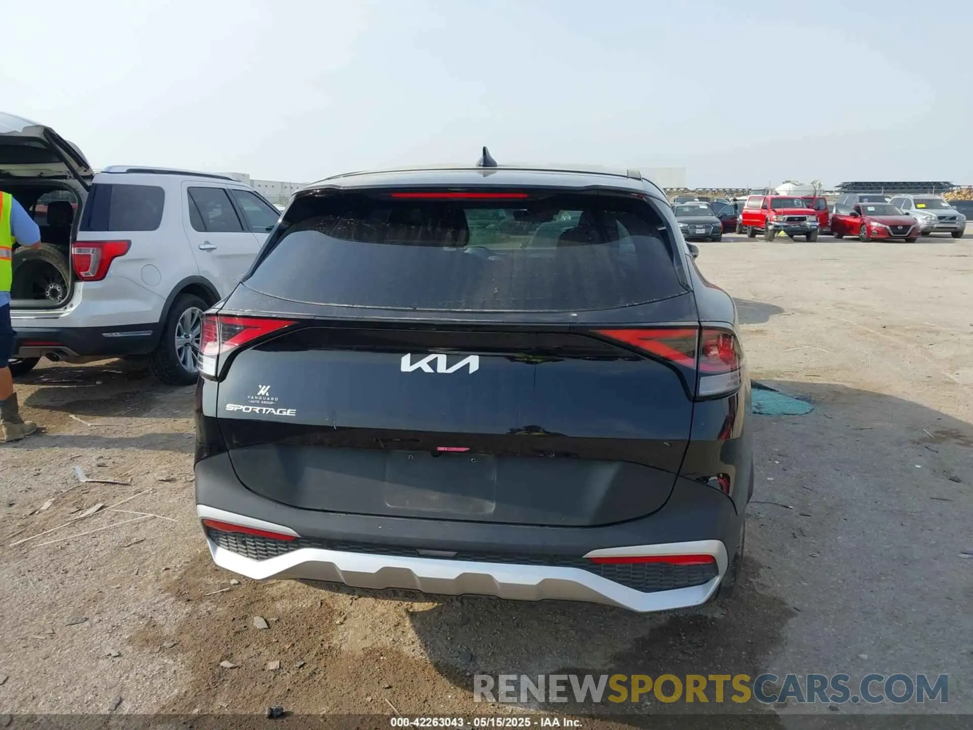15 fotografías del automóvil dañado 5XYK33DF3SG244075 KIA SPORTAGE 2025