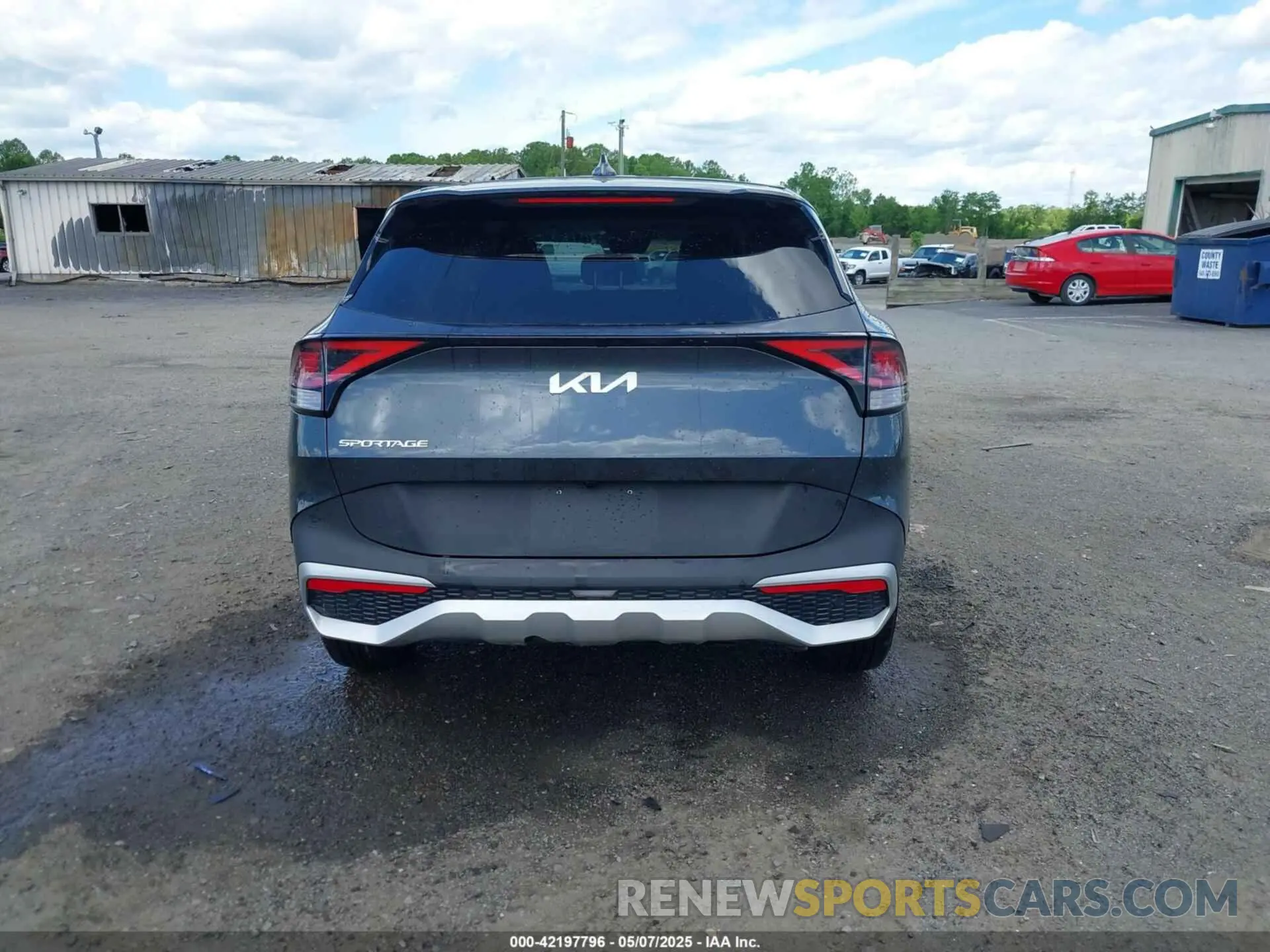 17 fotografías del automóvil dañado 5XYK33DF4SG235160 KIA SPORTAGE 2025