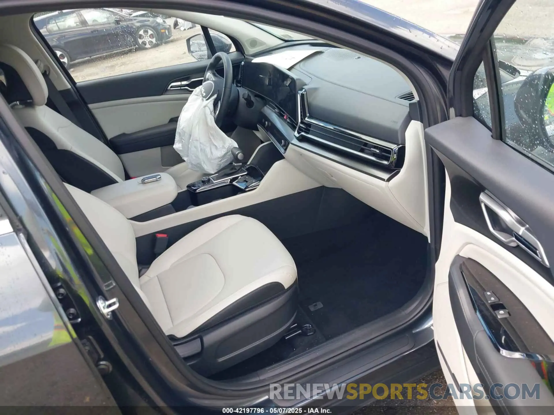 5 fotografías del automóvil dañado 5XYK33DF4SG235160 KIA SPORTAGE 2025