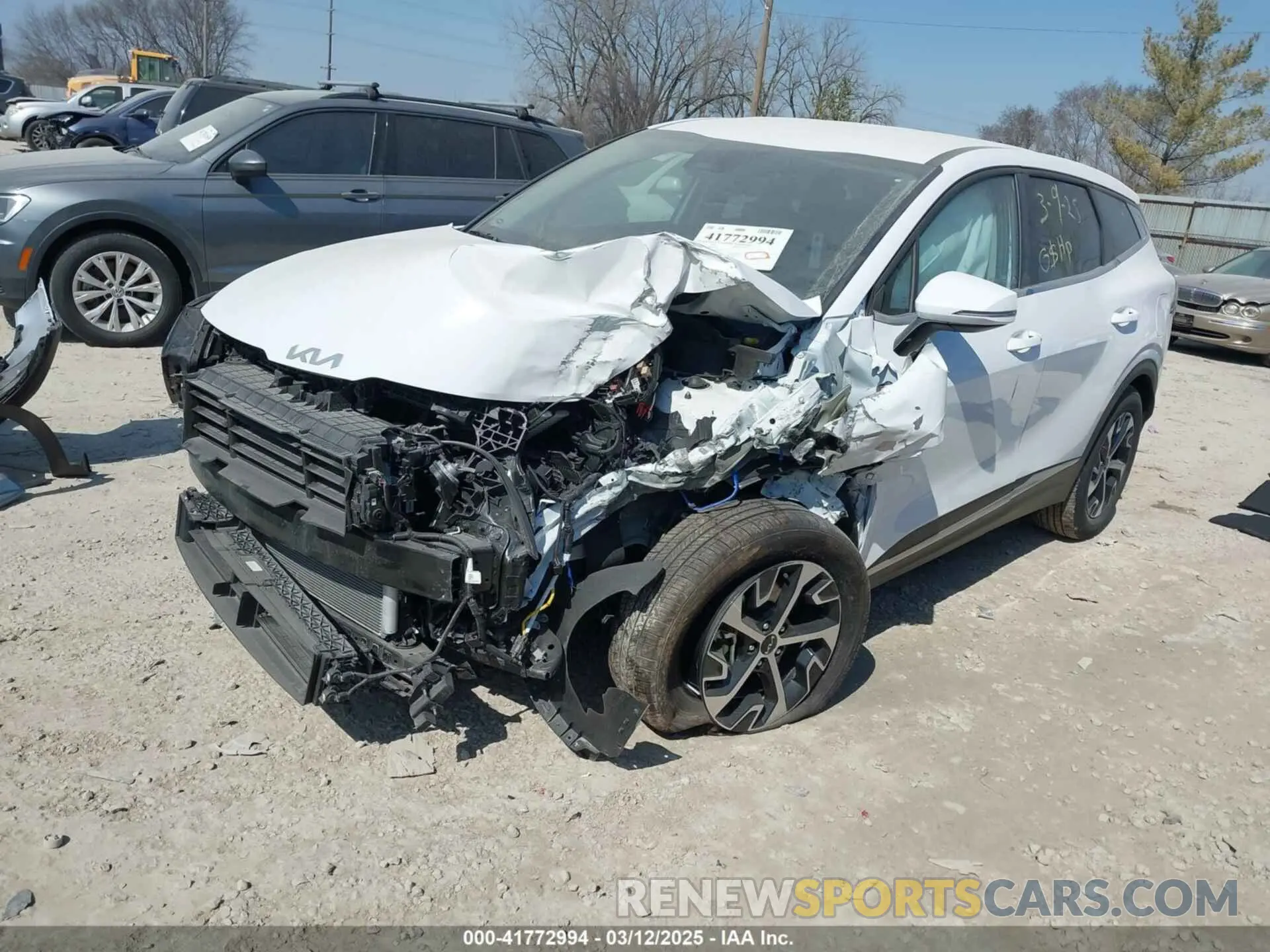 2 fotografías del automóvil dañado 5XYK33DF4SG269101 KIA SPORTAGE 2025