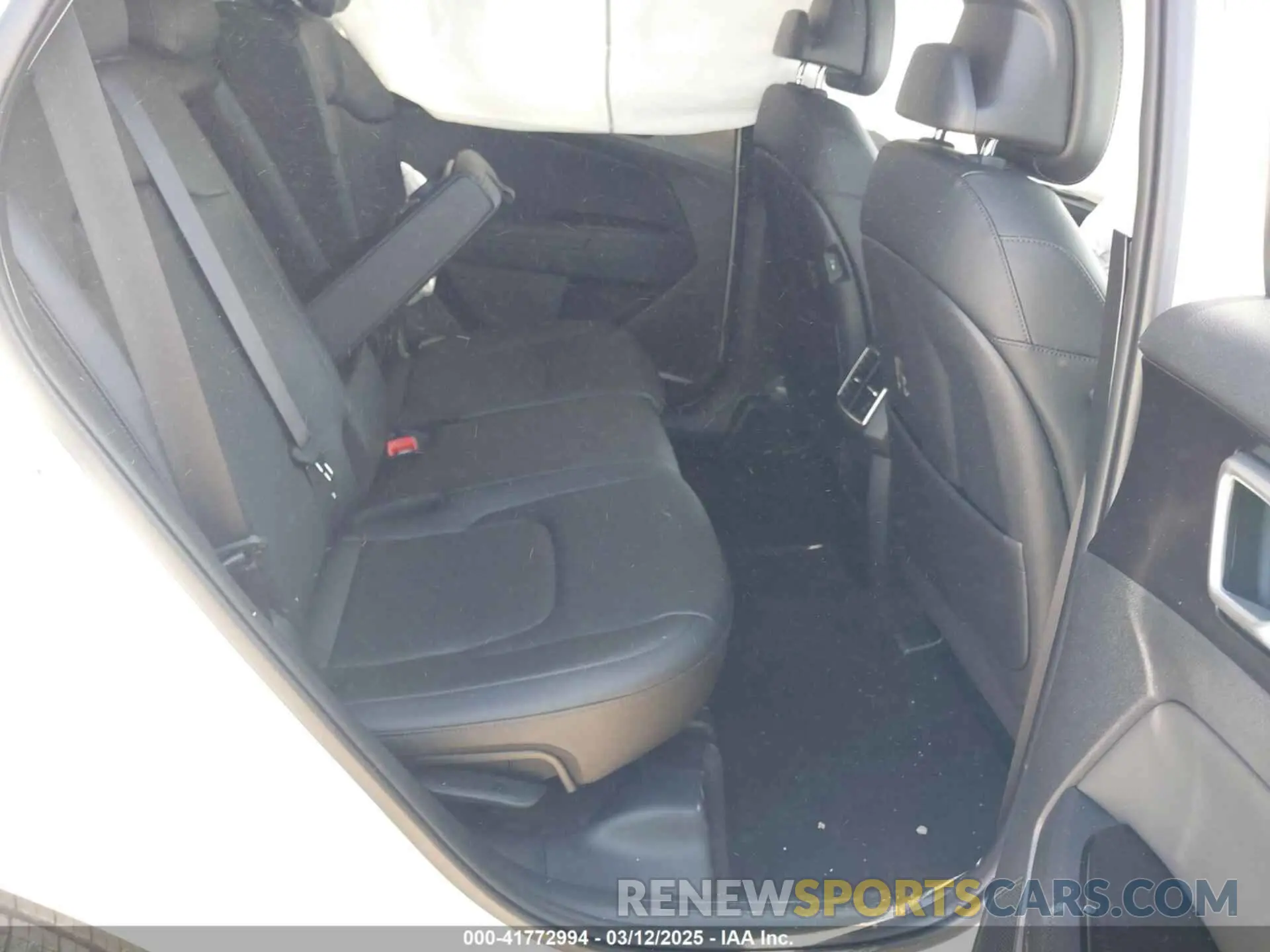 8 fotografías del automóvil dañado 5XYK33DF4SG269101 KIA SPORTAGE 2025