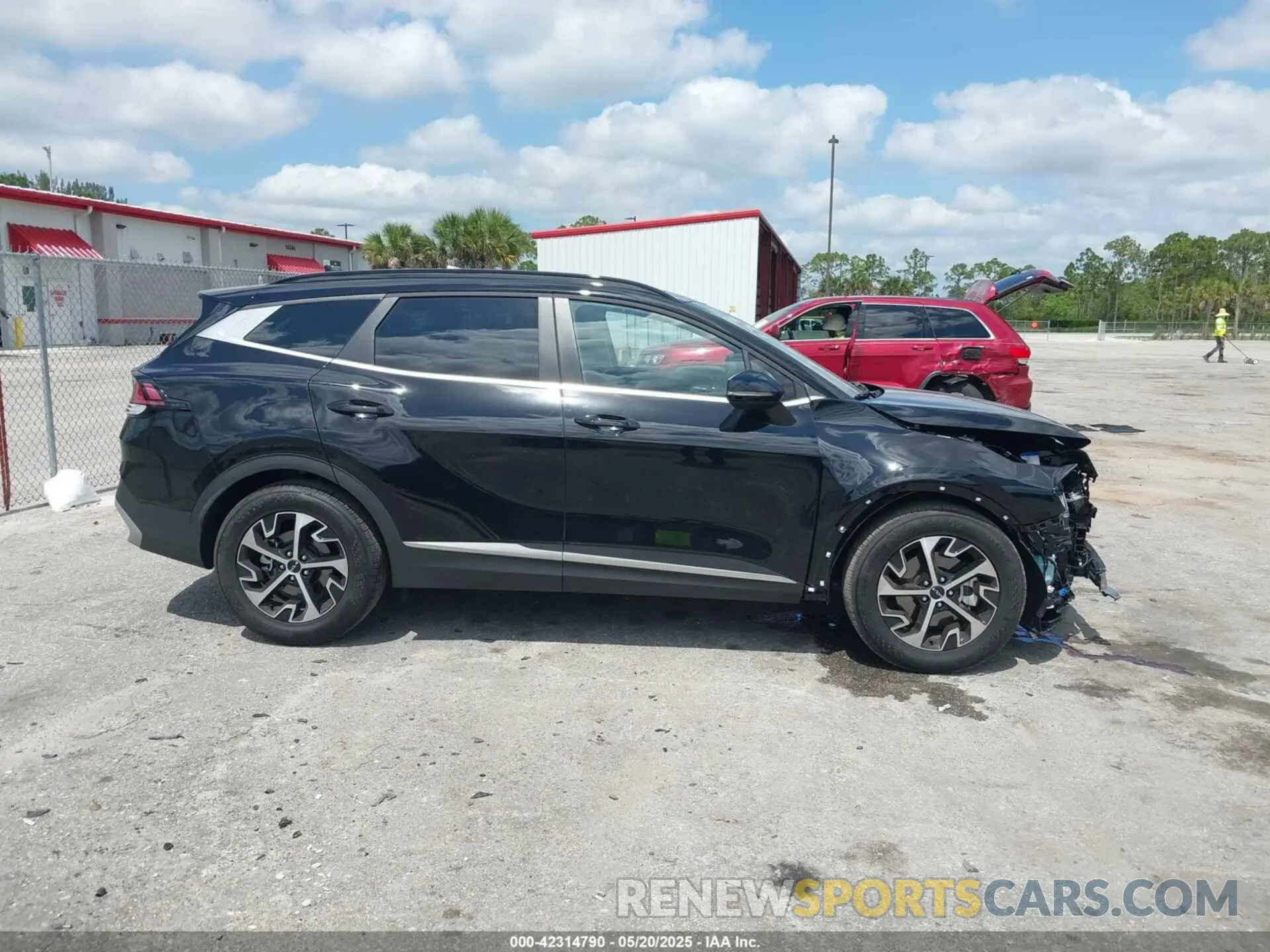 13 fotografías del automóvil dañado 5XYK33DF4SG319012 KIA SPORTAGE 2025