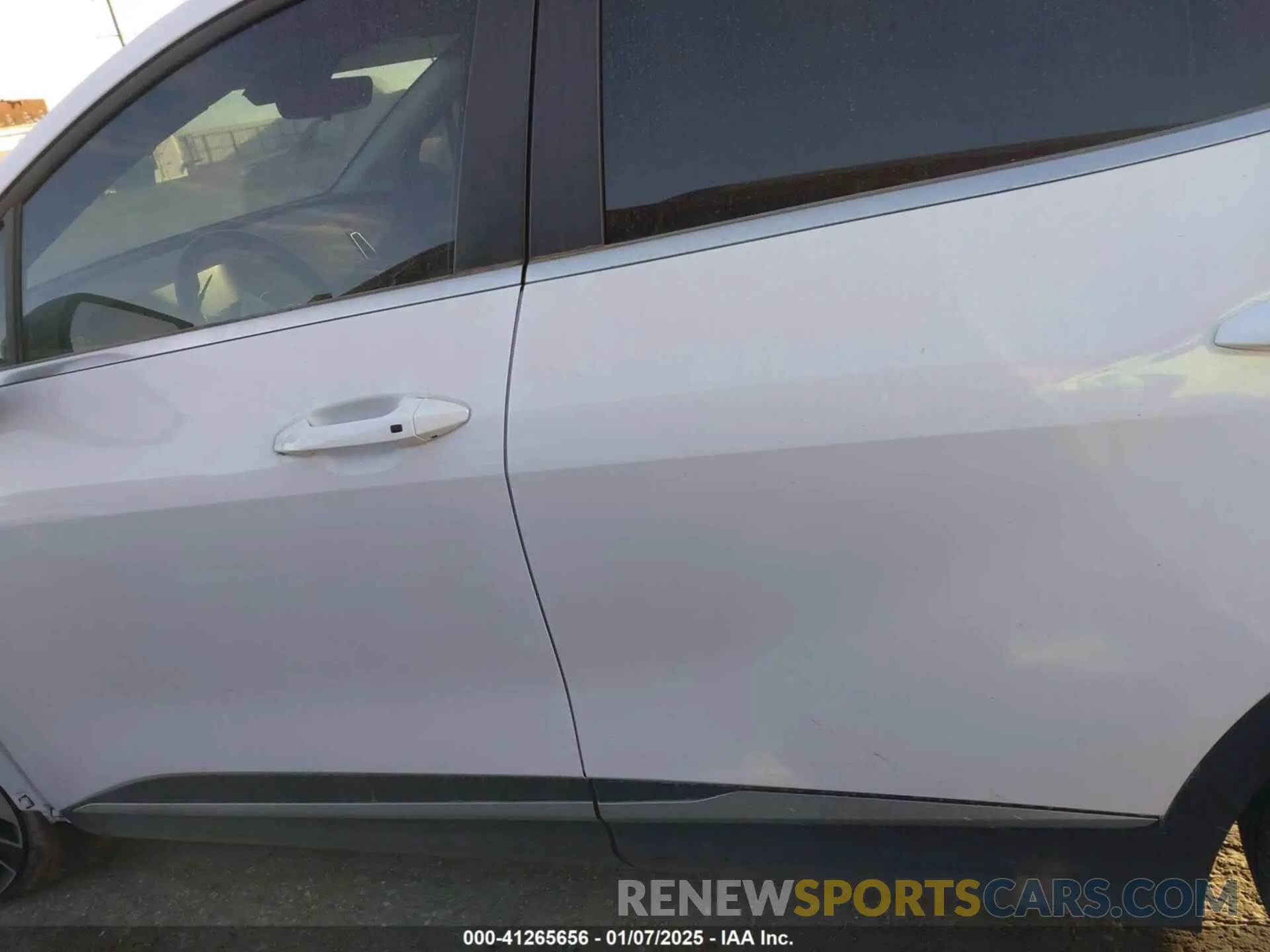 15 fotografías del automóvil dañado 5XYK33DF6SG242174 KIA SPORTAGE 2025