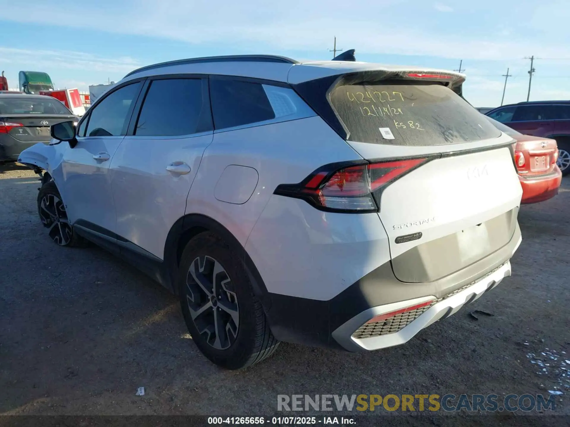 3 fotografías del automóvil dañado 5XYK33DF6SG242174 KIA SPORTAGE 2025