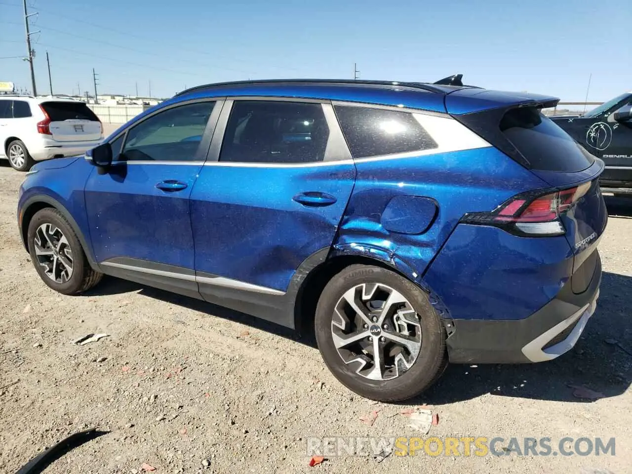 2 fotografías del automóvil dañado 5XYK33DF8SG243956 KIA SPORTAGE 2025