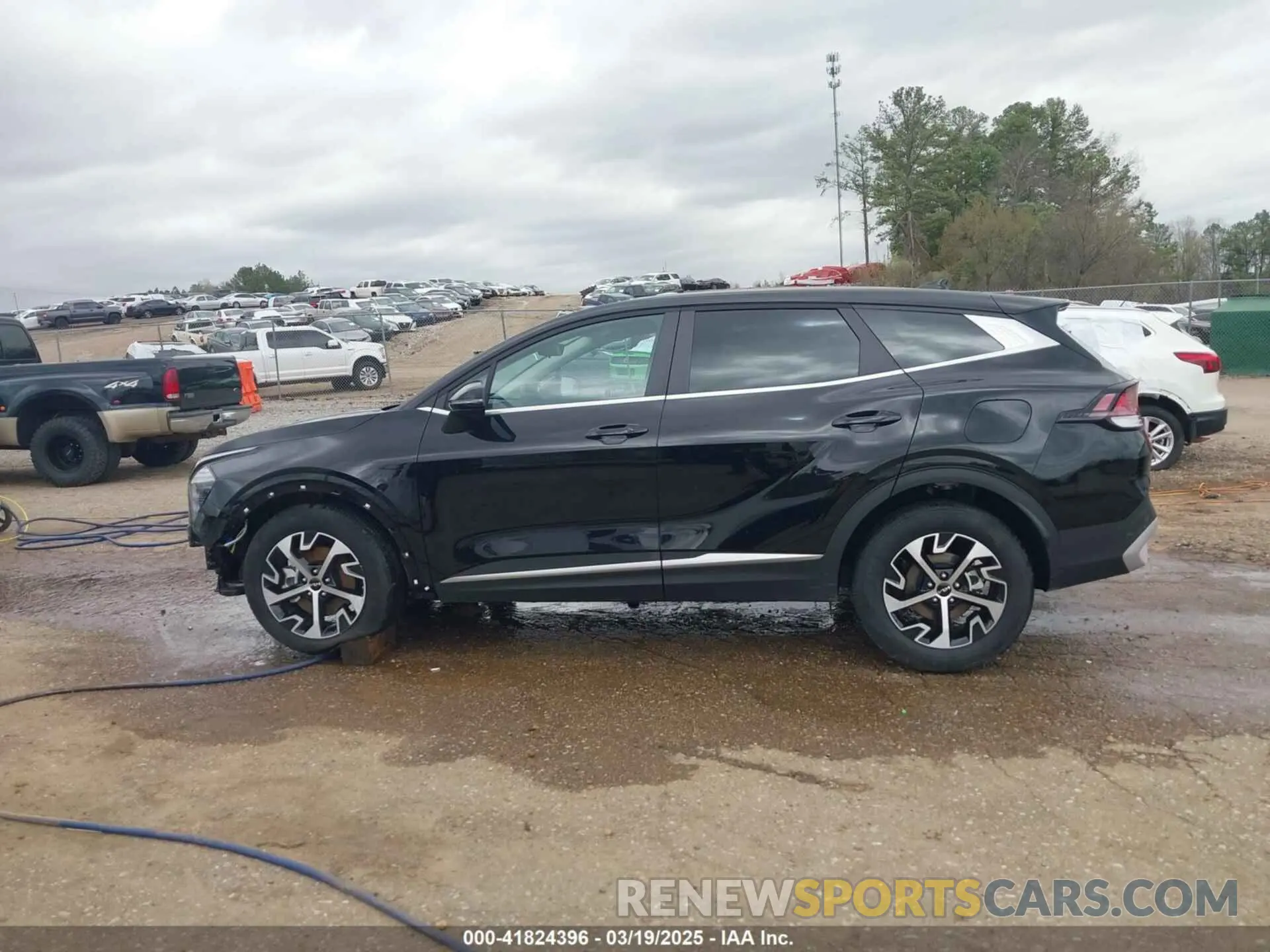 15 fotografías del automóvil dañado 5XYK33DF8SG256982 KIA SPORTAGE 2025