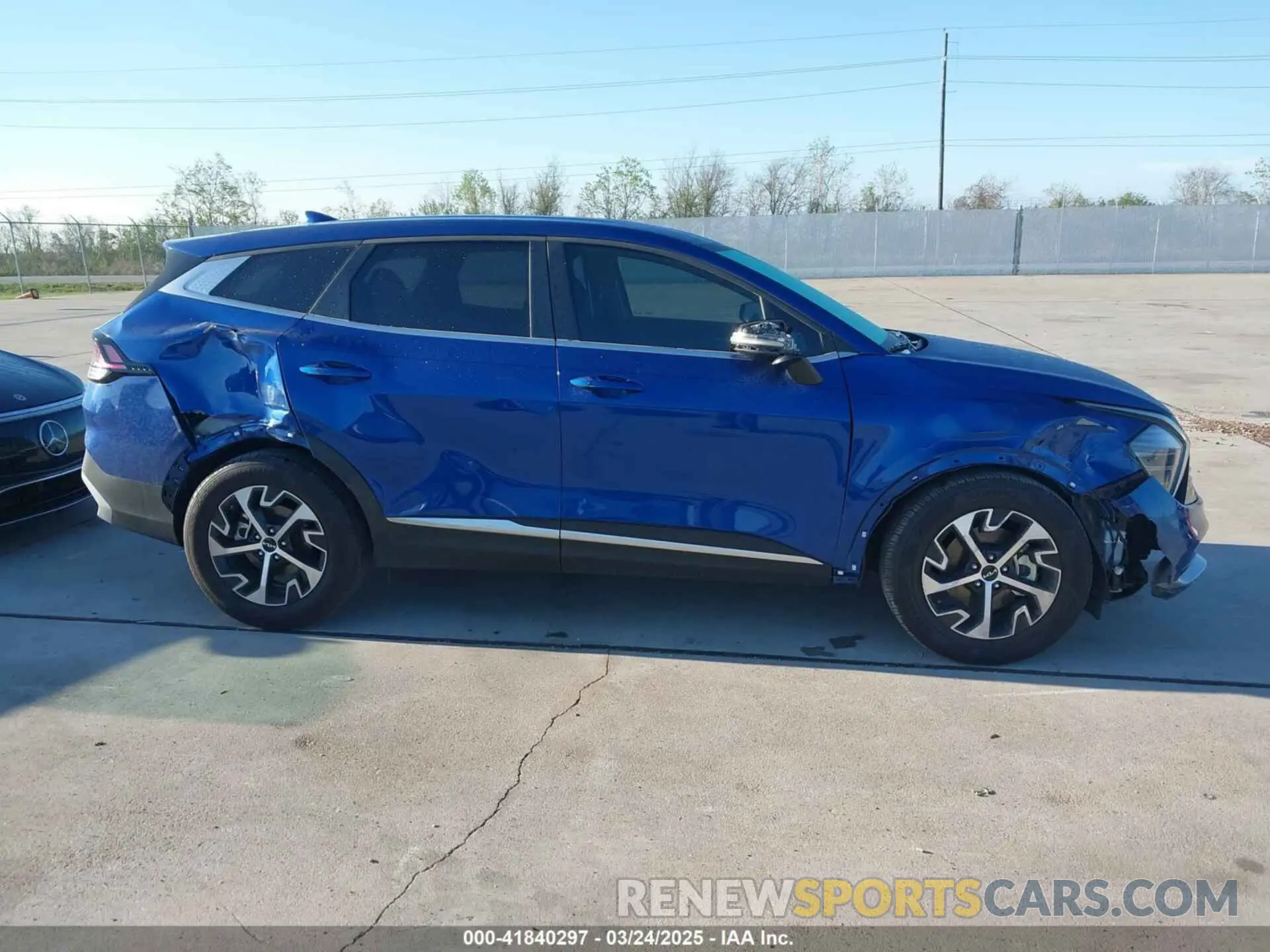 13 fotografías del automóvil dañado 5XYK33DF9SG242055 KIA SPORTAGE 2025