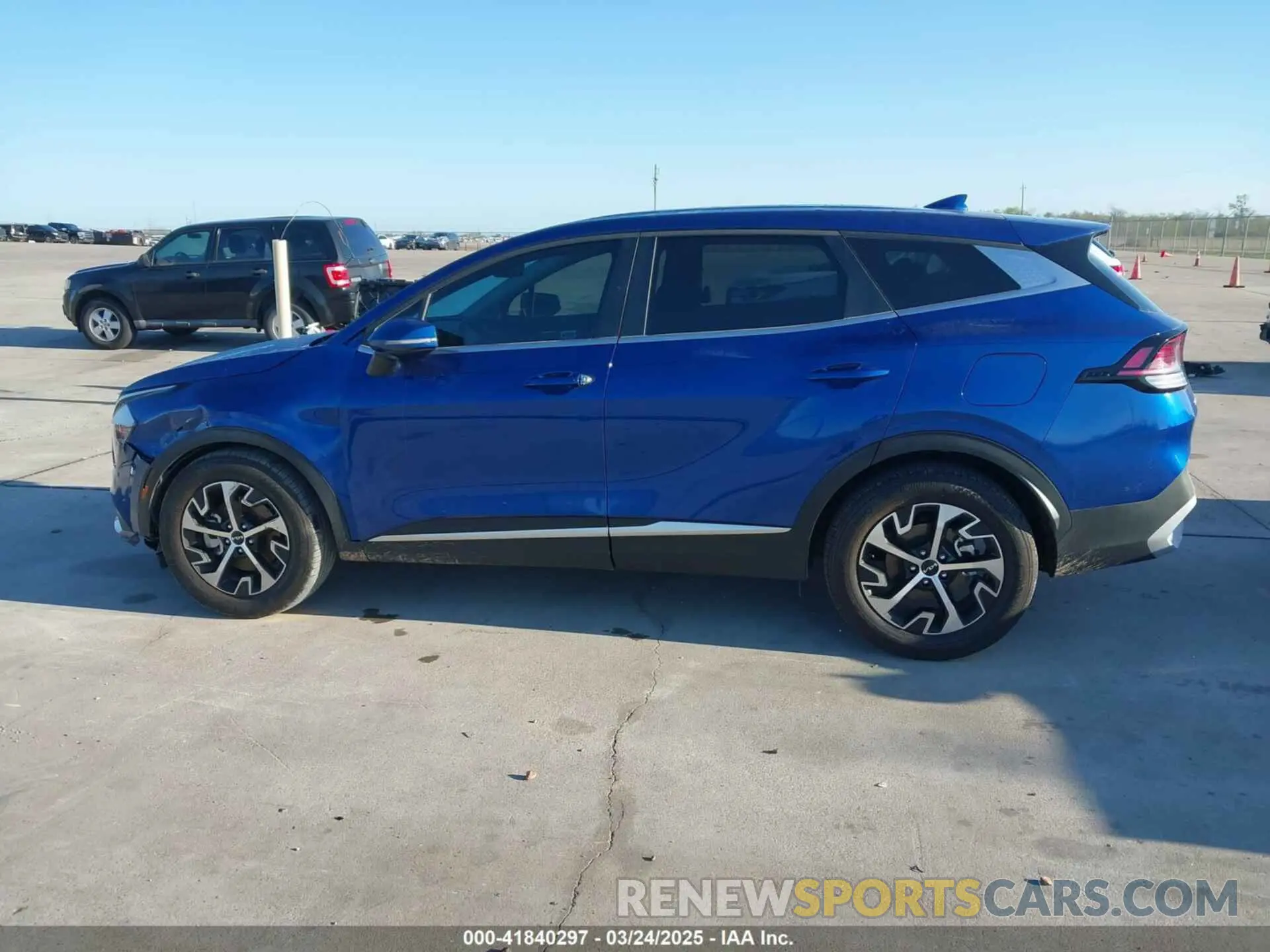 14 fotografías del automóvil dañado 5XYK33DF9SG242055 KIA SPORTAGE 2025
