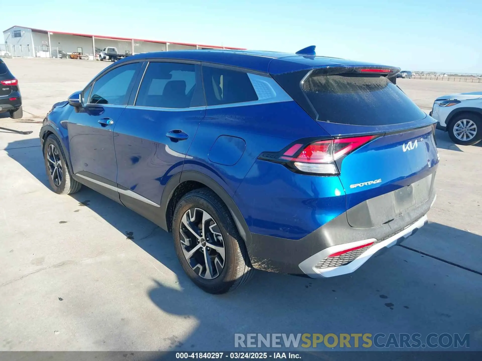 3 fotografías del automóvil dañado 5XYK33DF9SG242055 KIA SPORTAGE 2025