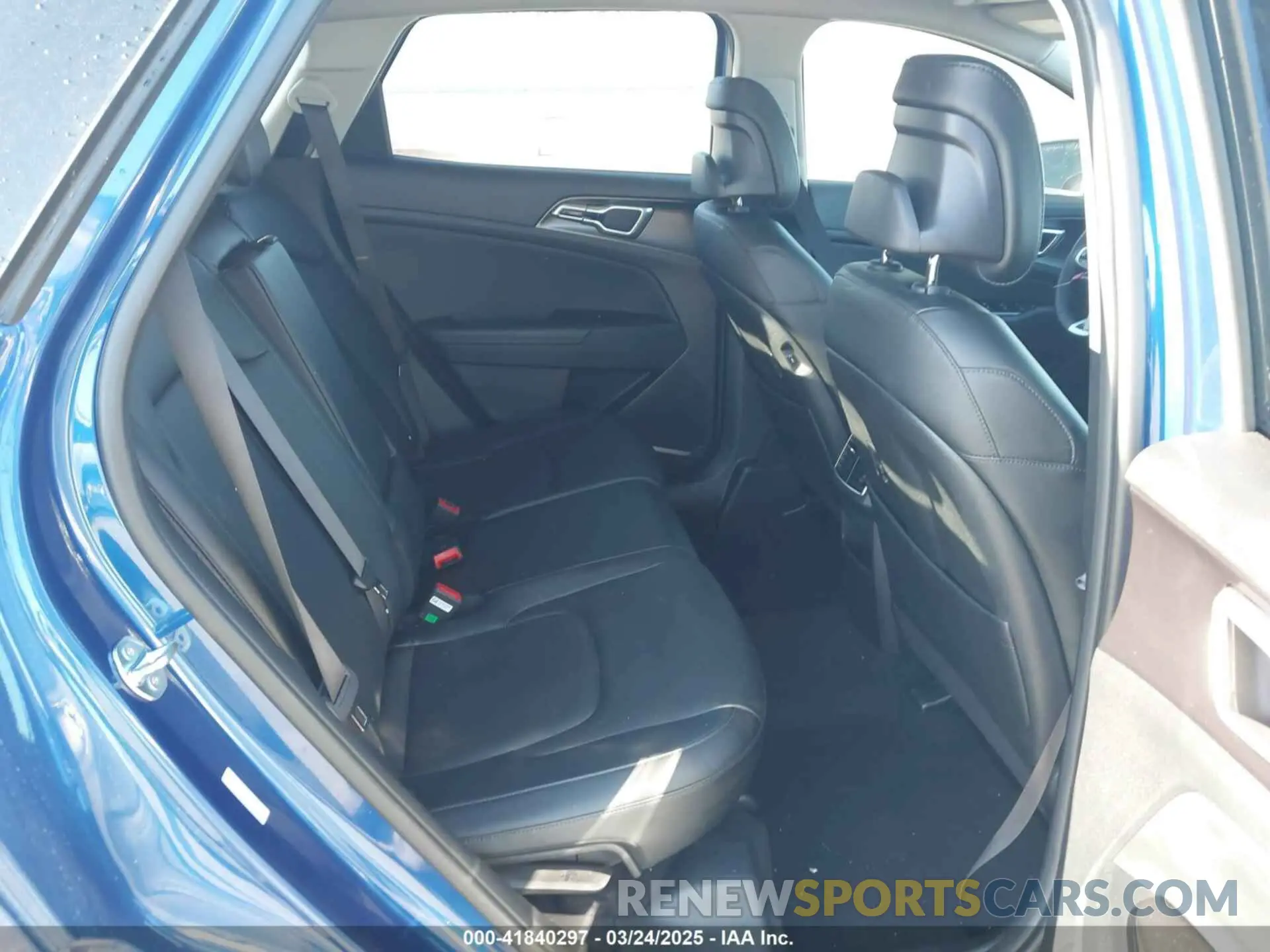8 fotografías del automóvil dañado 5XYK33DF9SG242055 KIA SPORTAGE 2025