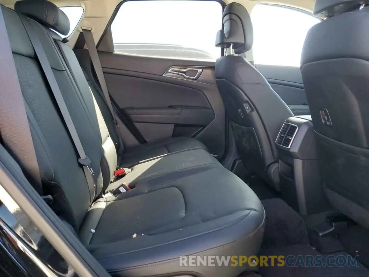11 fotografías del automóvil dañado 5XYK33DFXSG273055 KIA SPORTAGE 2025