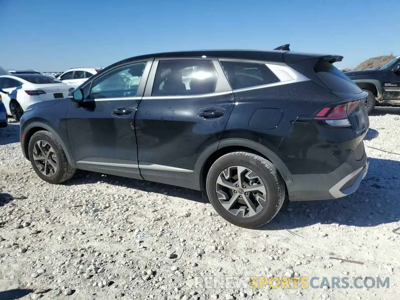 2 fotografías del automóvil dañado 5XYK33DFXSG273055 KIA SPORTAGE 2025