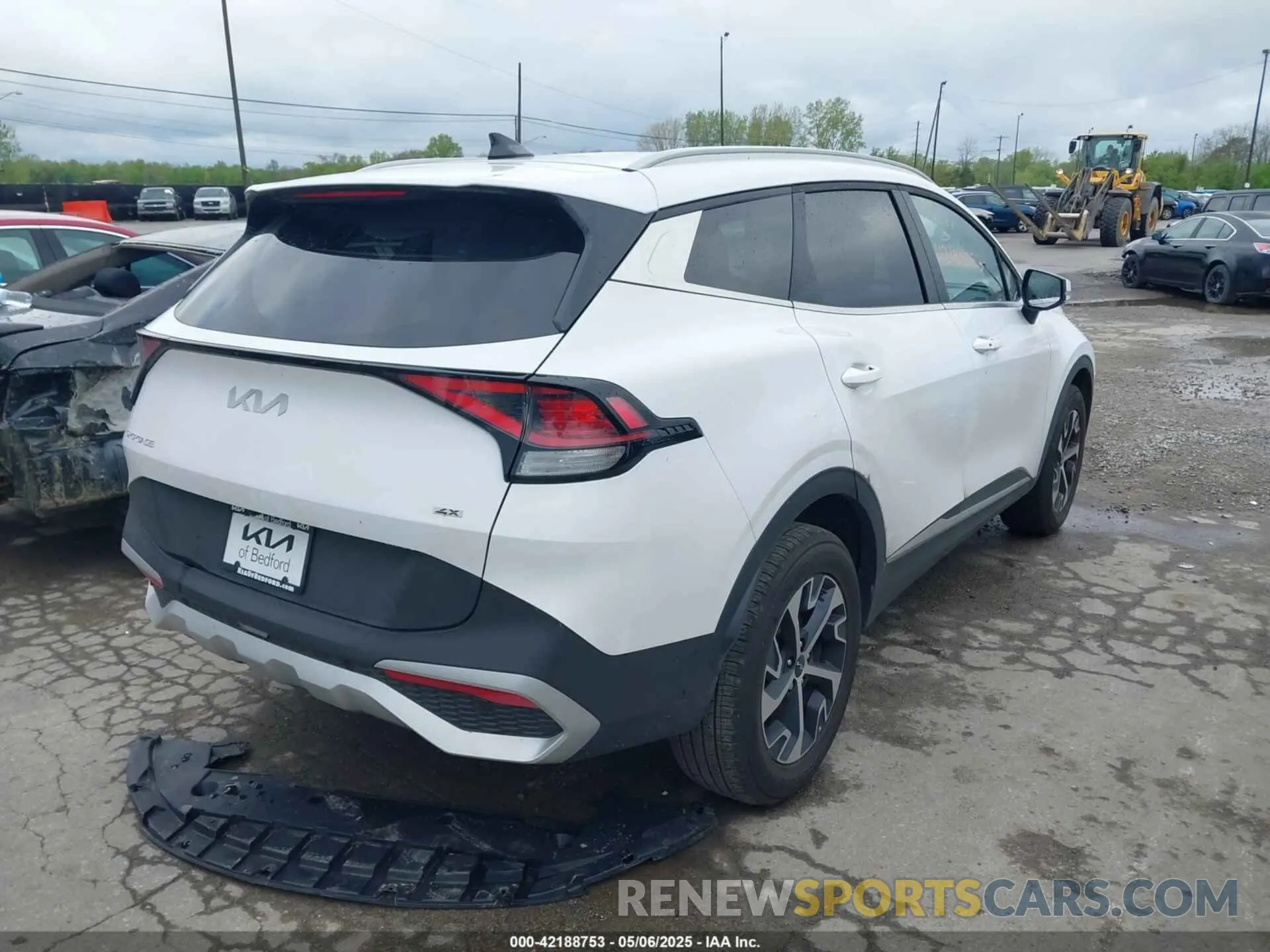 4 fotografías del automóvil dañado 5XYK3CDF1SG281061 KIA SPORTAGE 2025