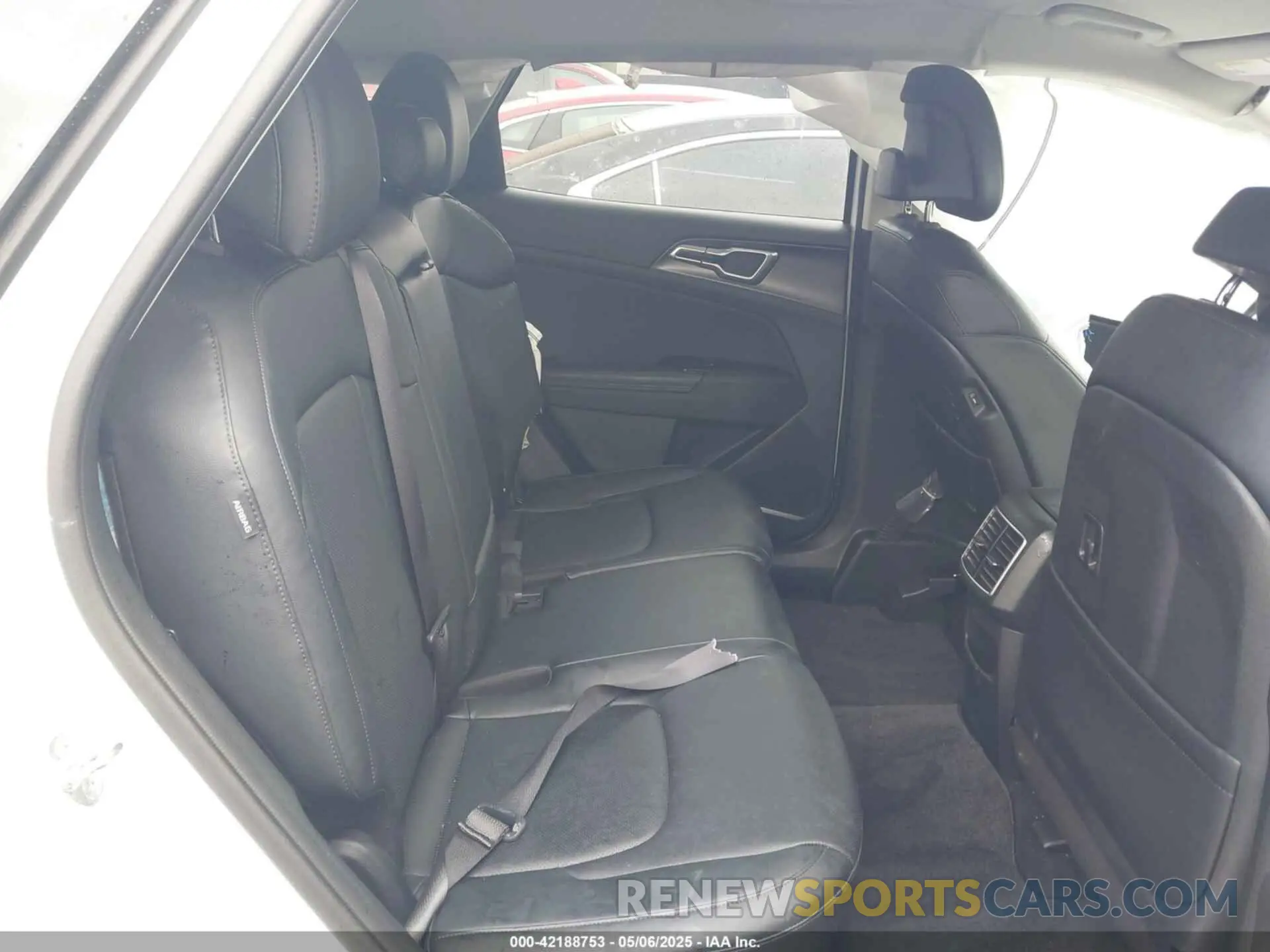 8 fotografías del automóvil dañado 5XYK3CDF1SG281061 KIA SPORTAGE 2025