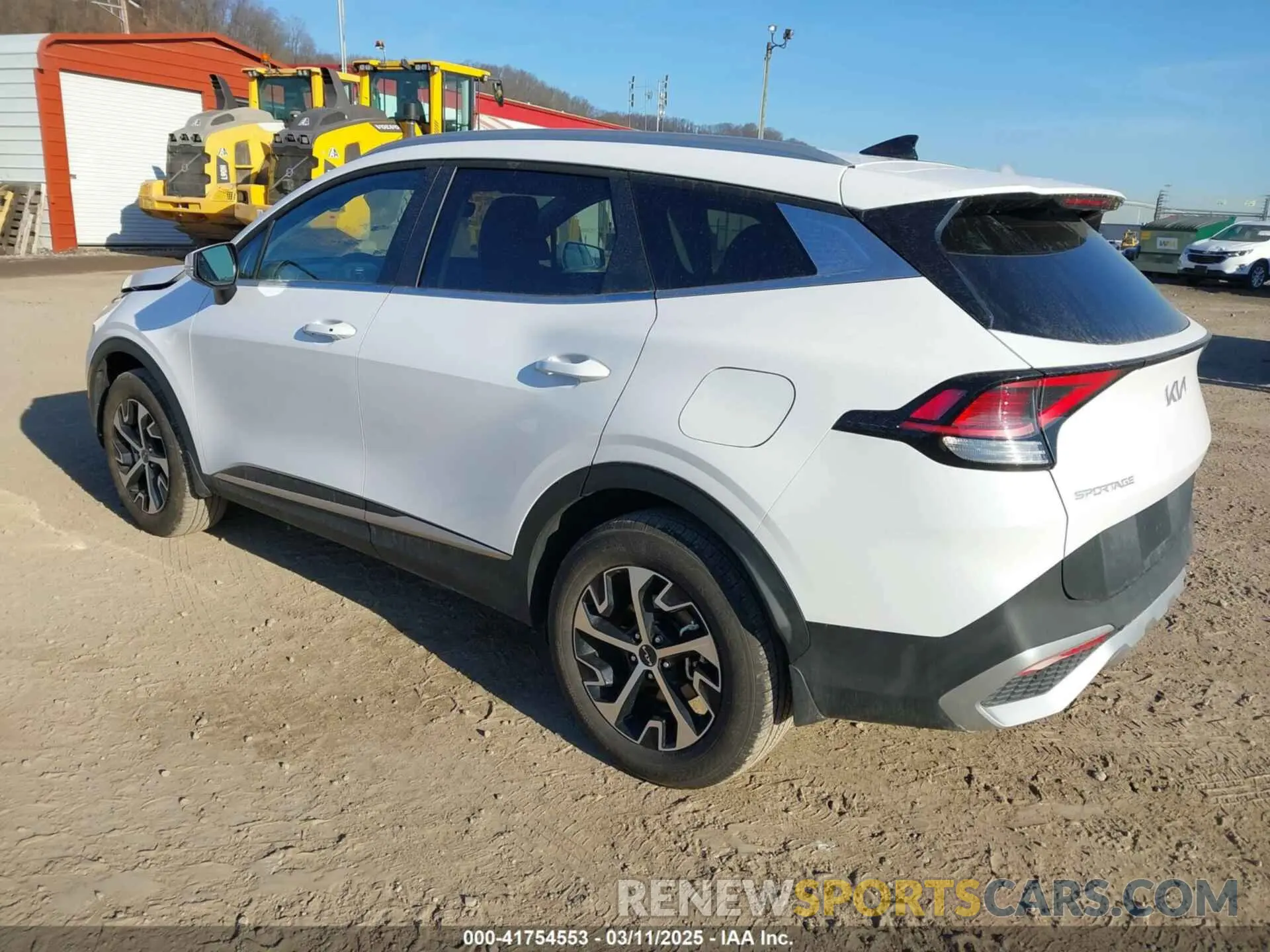 3 fotografías del automóvil dañado 5XYK3CDF4SG246952 KIA SPORTAGE 2025