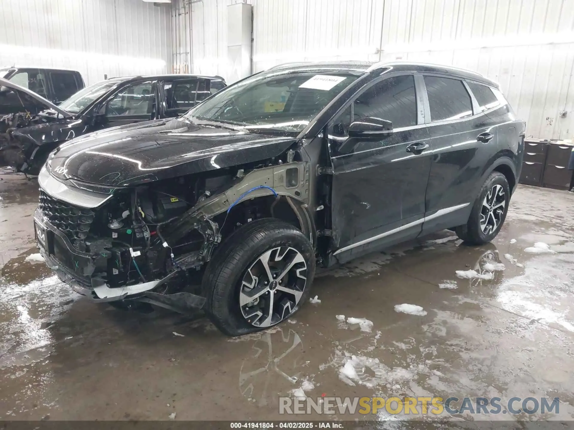 2 fotografías del automóvil dañado 5XYK3CDF6SG299359 KIA SPORTAGE 2025