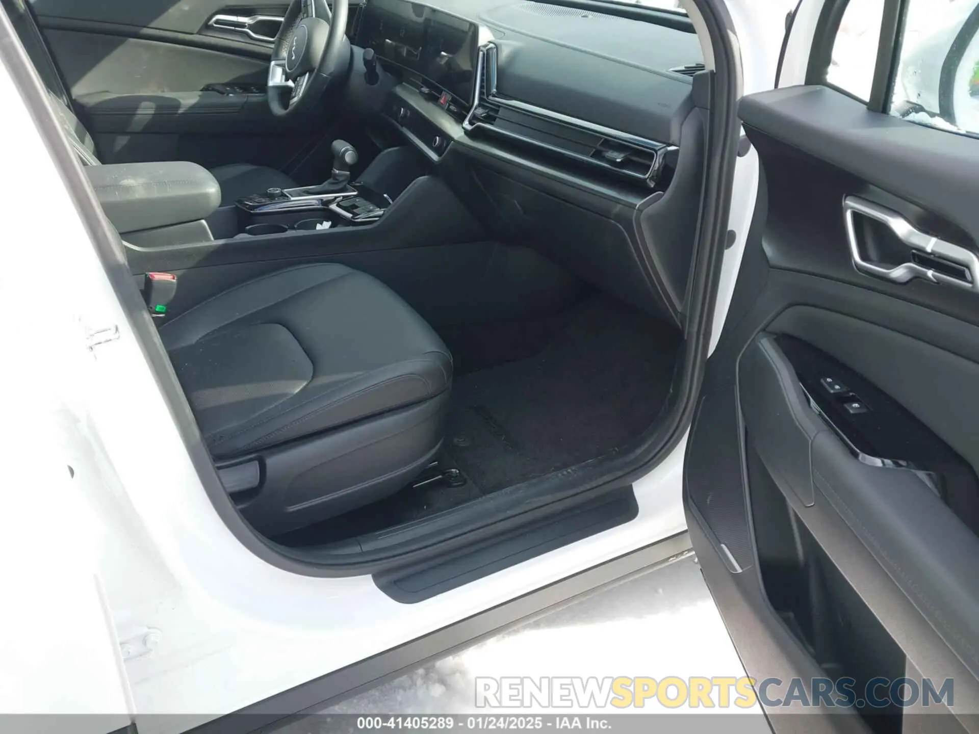 5 fotografías del automóvil dañado 5XYK3CDFXSG236670 KIA SPORTAGE 2025