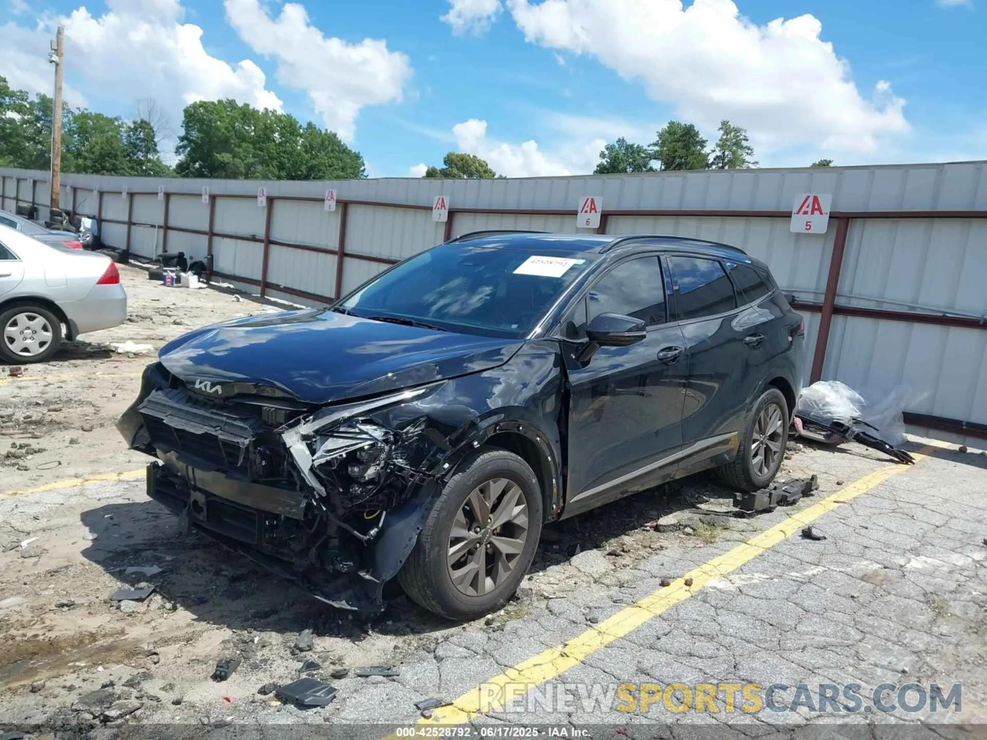 2 fotografías del automóvil dañado 5XYK43DF4SG238167 KIA SPORTAGE 2025