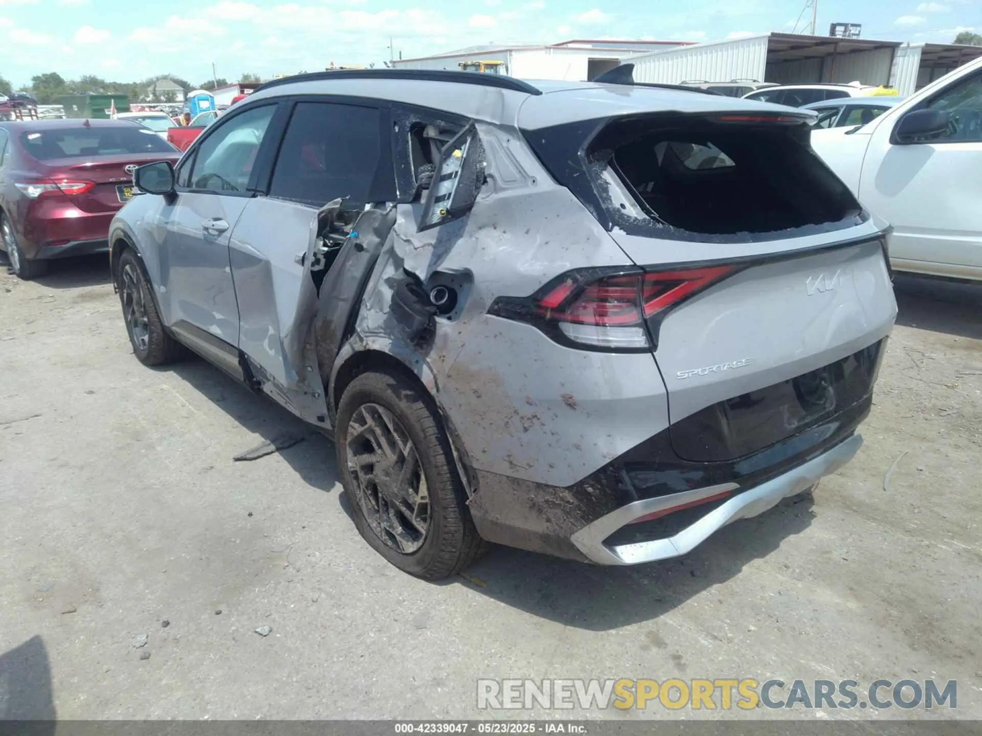 3 fotografías del automóvil dañado 5XYK53DF0SG292417 KIA SPORTAGE 2025