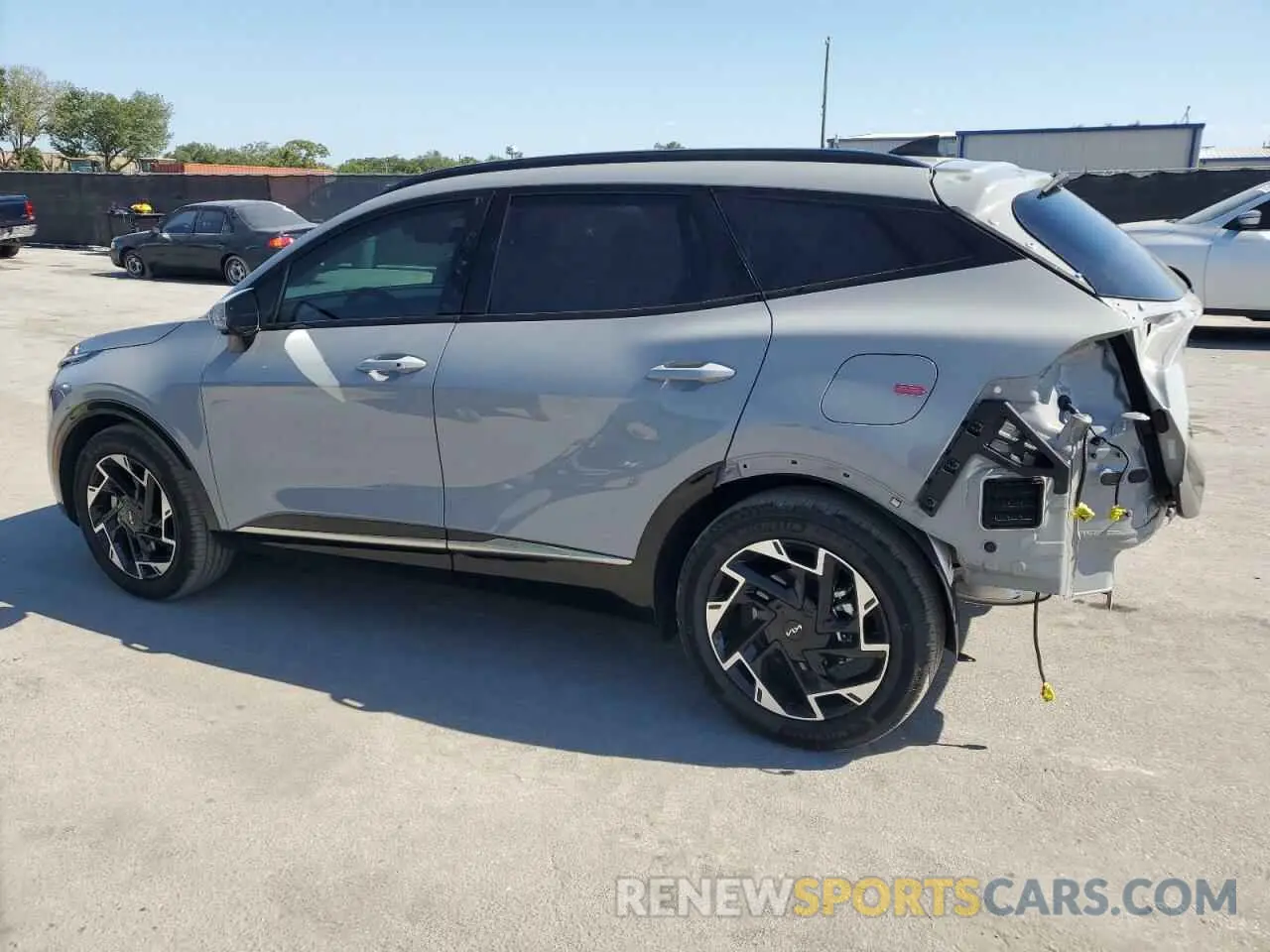 2 fotografías del automóvil dañado 5XYK53DF3SG311879 KIA SPORTAGE 2025