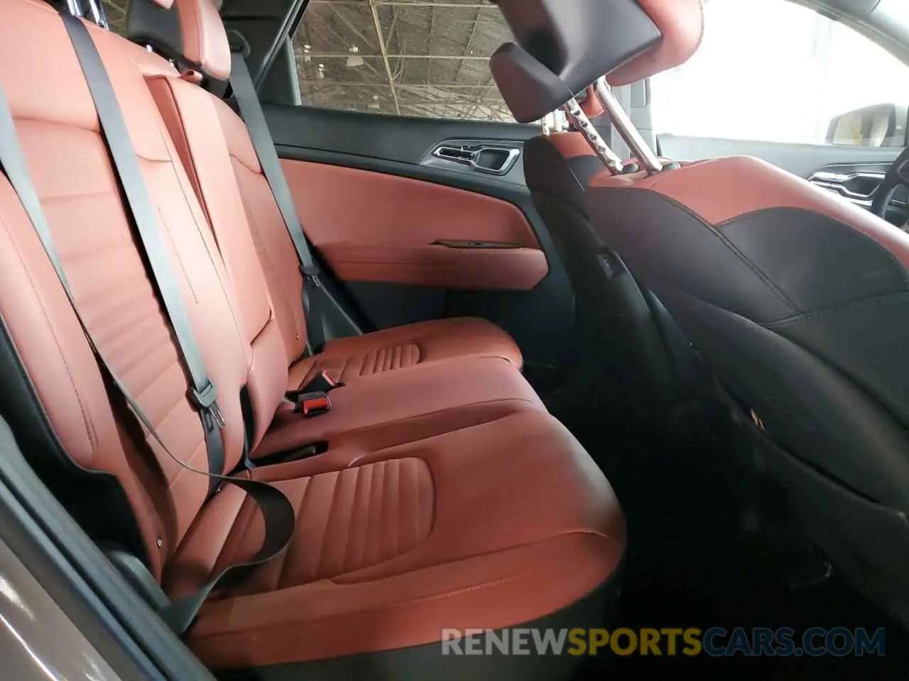 10 fotografías del automóvil dañado 5XYK53DF4SG235556 KIA SPORTAGE 2025