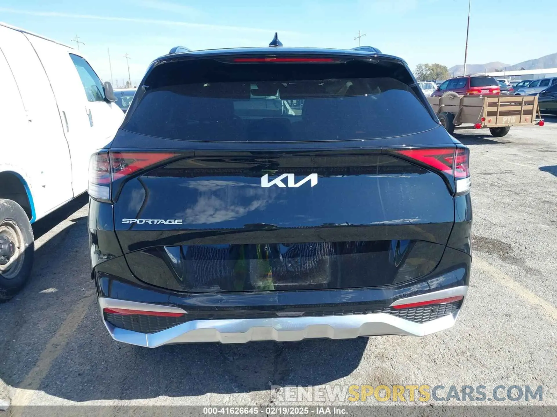 16 fotografías del automóvil dañado 5XYK53DF4SG236173 KIA SPORTAGE 2025