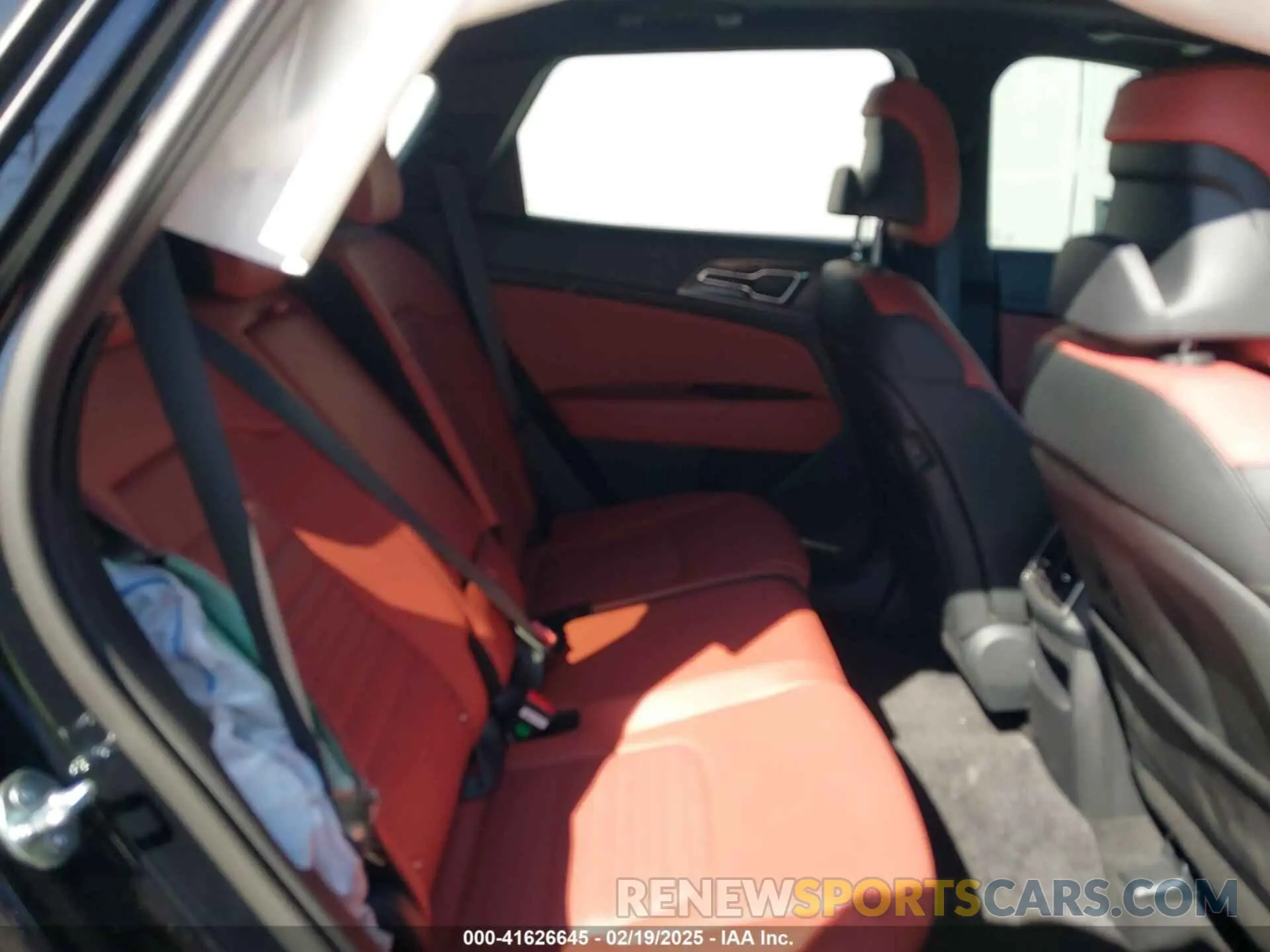 8 fotografías del automóvil dañado 5XYK53DF4SG236173 KIA SPORTAGE 2025