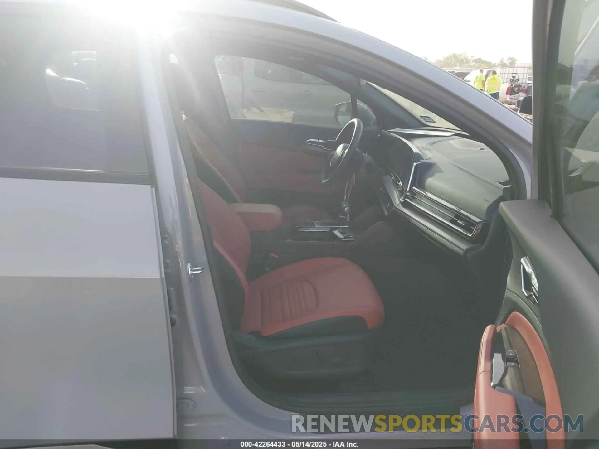 5 fotografías del automóvil dañado 5XYK53DF4SG237100 KIA SPORTAGE 2025