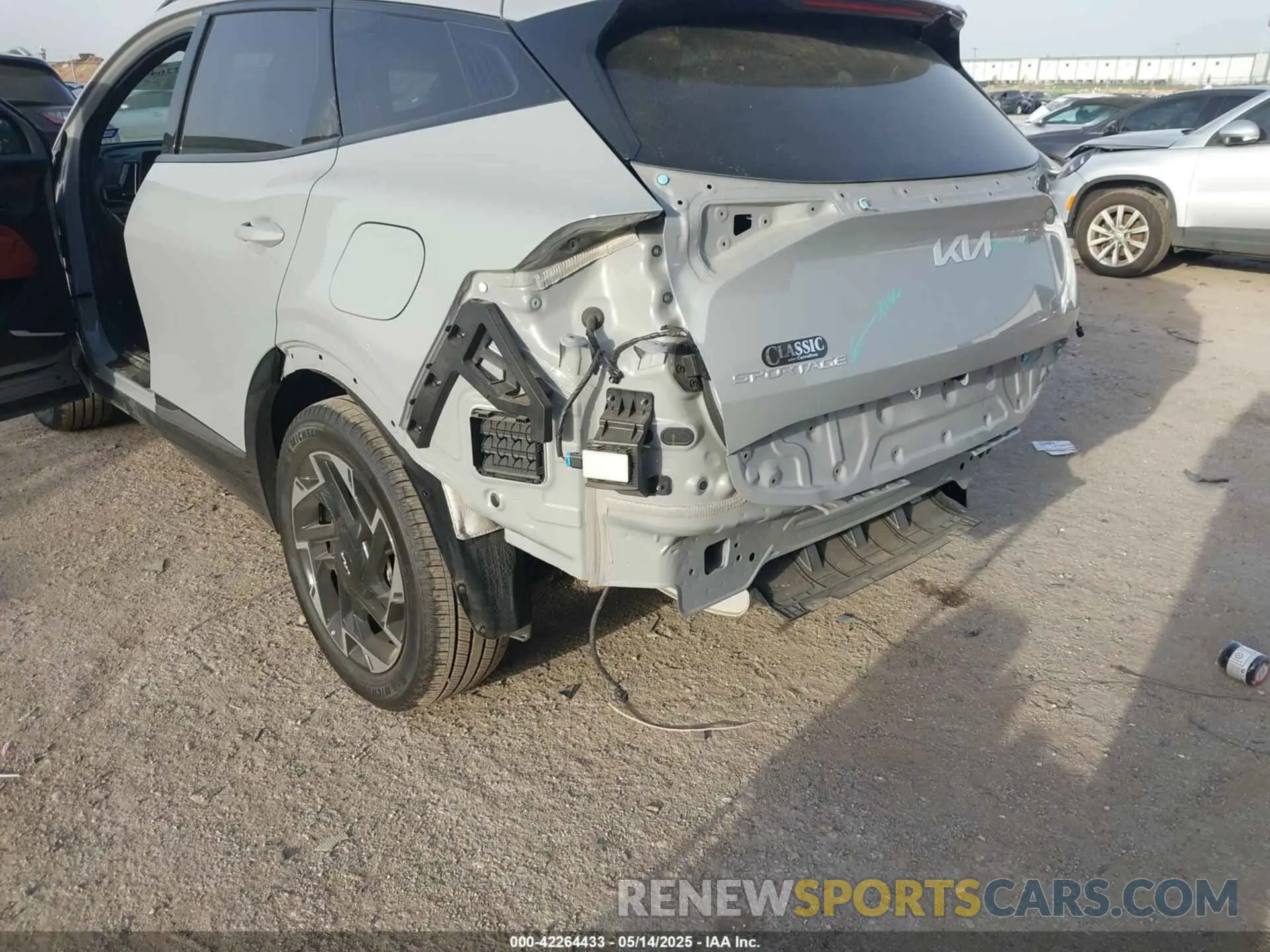 6 fotografías del automóvil dañado 5XYK53DF4SG237100 KIA SPORTAGE 2025