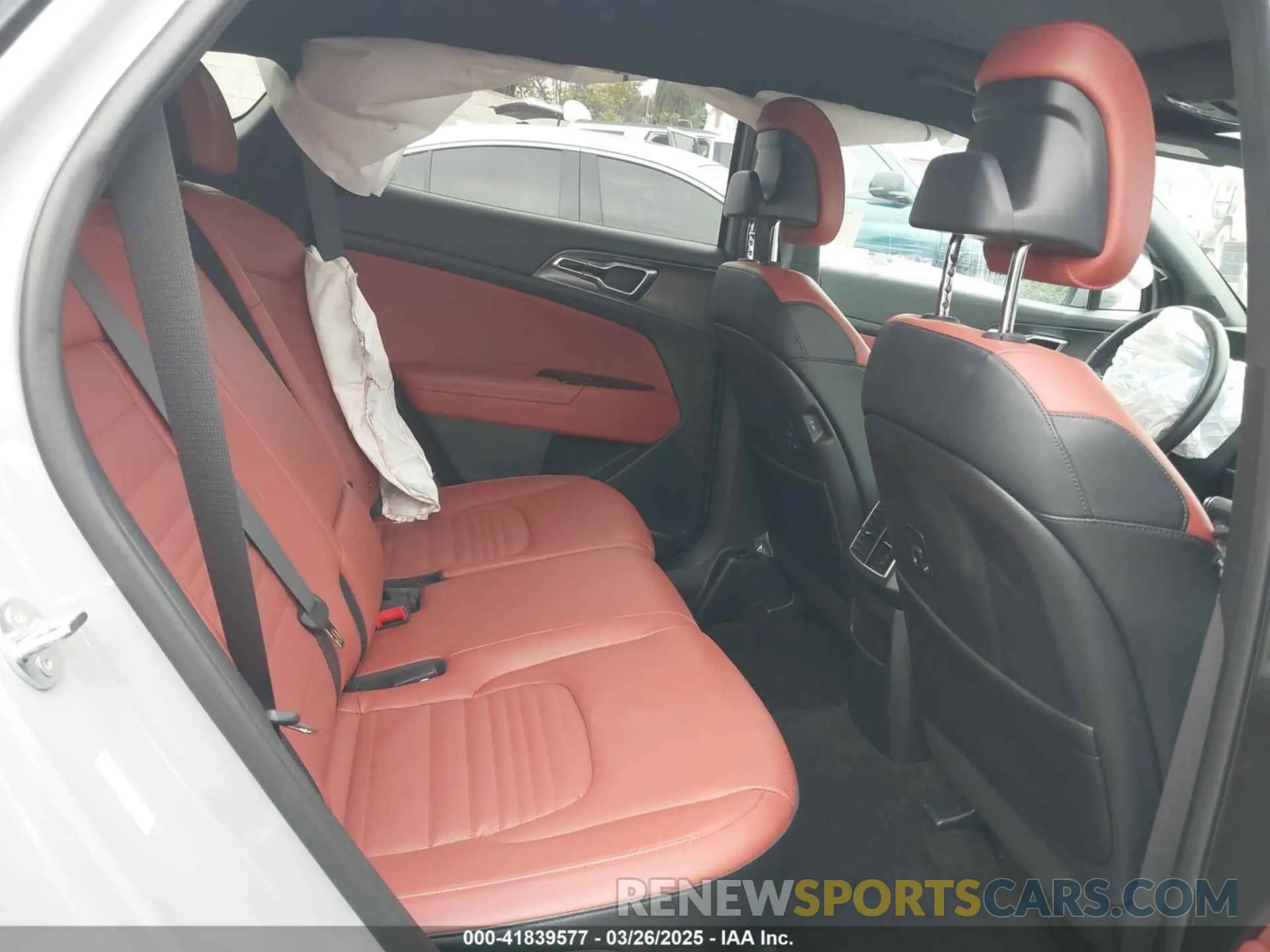 8 fotografías del automóvil dañado 5XYK53DF4SG253958 KIA SPORTAGE 2025