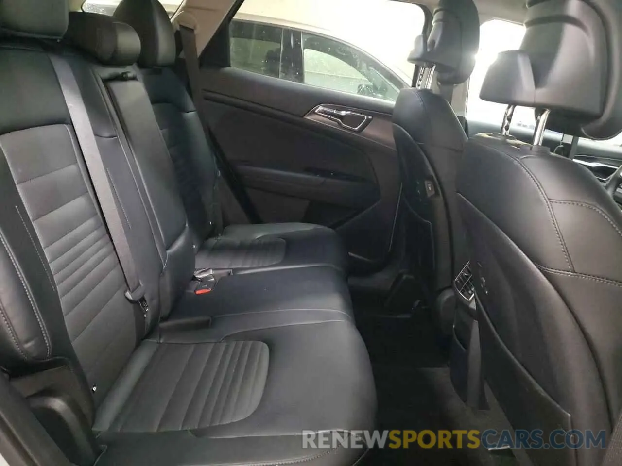 10 fotografías del automóvil dañado 5XYK5CDF3SG251120 KIA SPORTAGE 2025