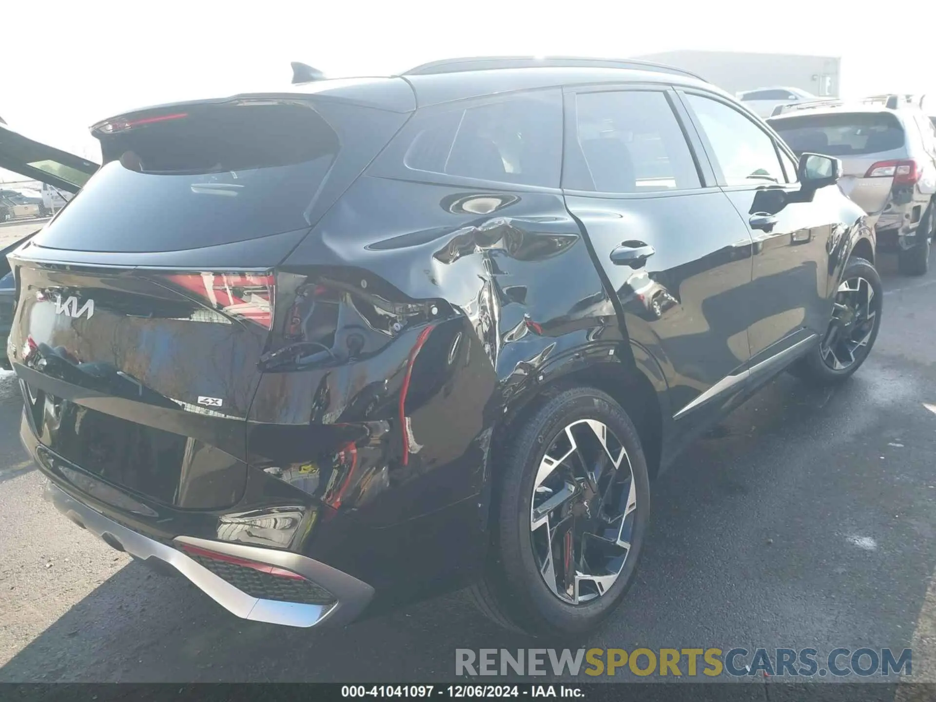 4 fotografías del automóvil dañado 5XYK5CDF6SG232559 KIA SPORTAGE 2025