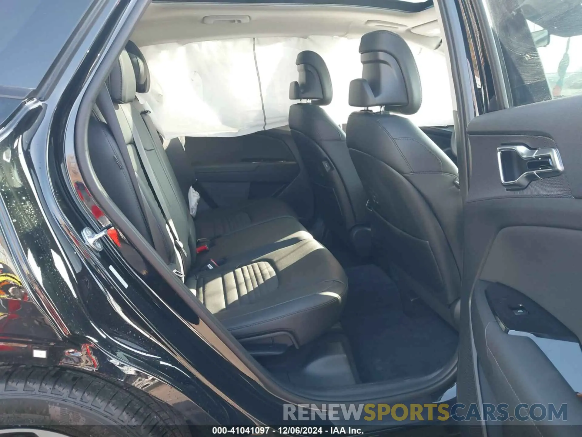 8 fotografías del automóvil dañado 5XYK5CDF6SG232559 KIA SPORTAGE 2025
