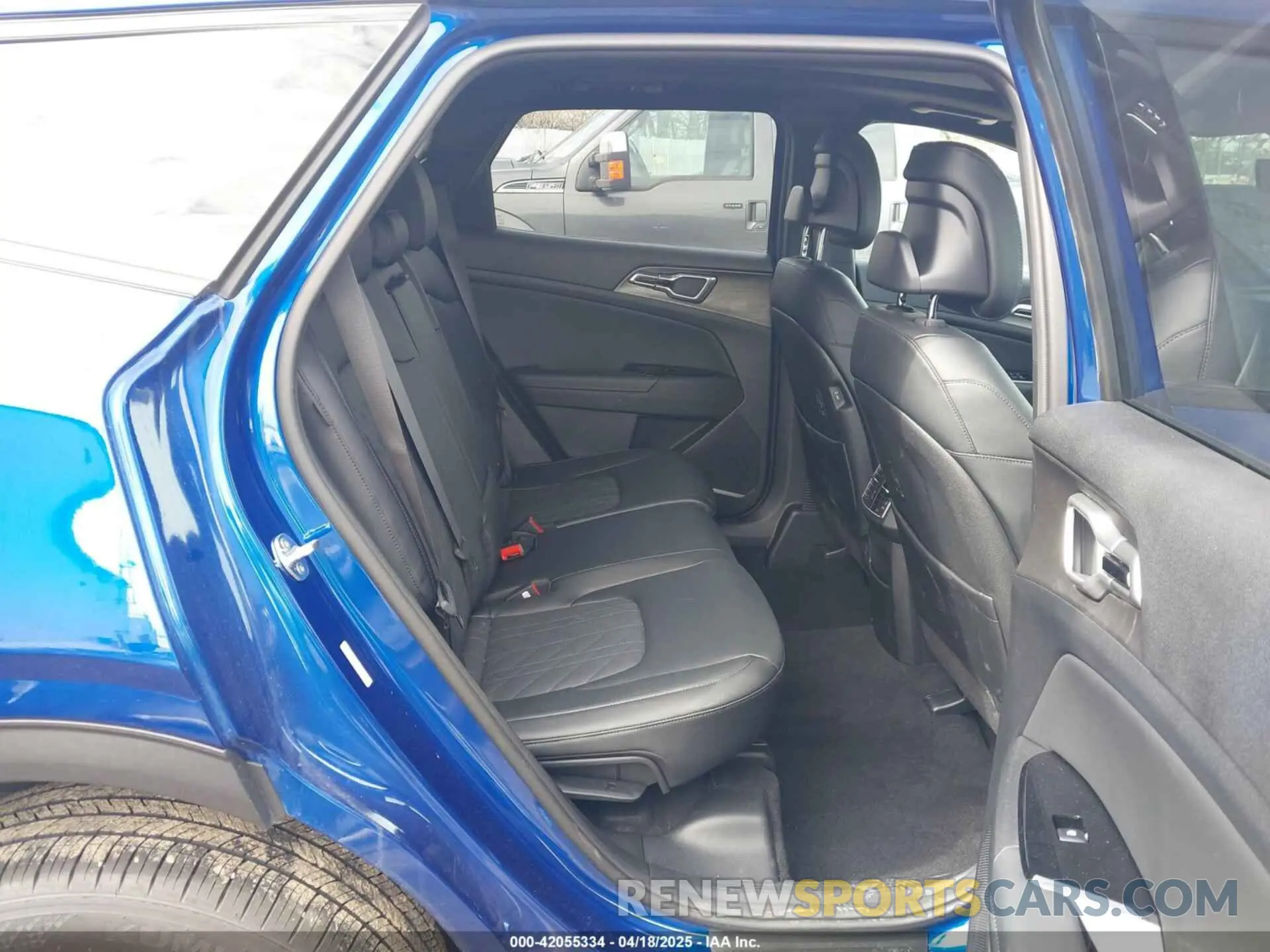 8 fotografías del automóvil dañado 5XYK6CDF6SG252243 KIA SPORTAGE 2025