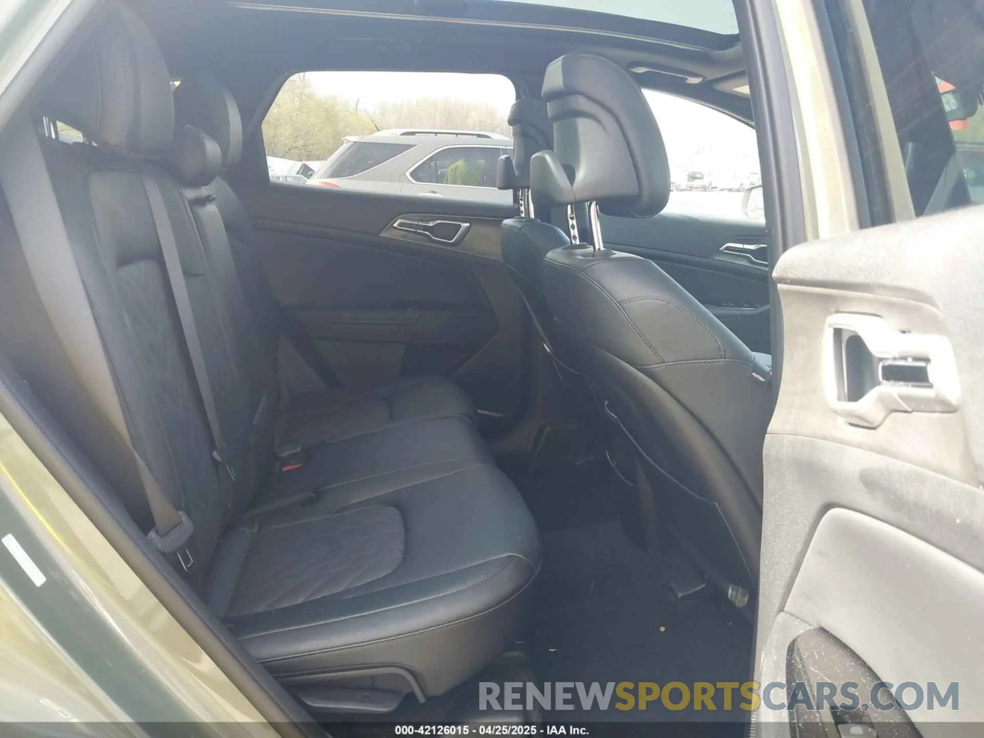 8 fotografías del automóvil dañado 5XYK6CDF6SG278633 KIA SPORTAGE 2025
