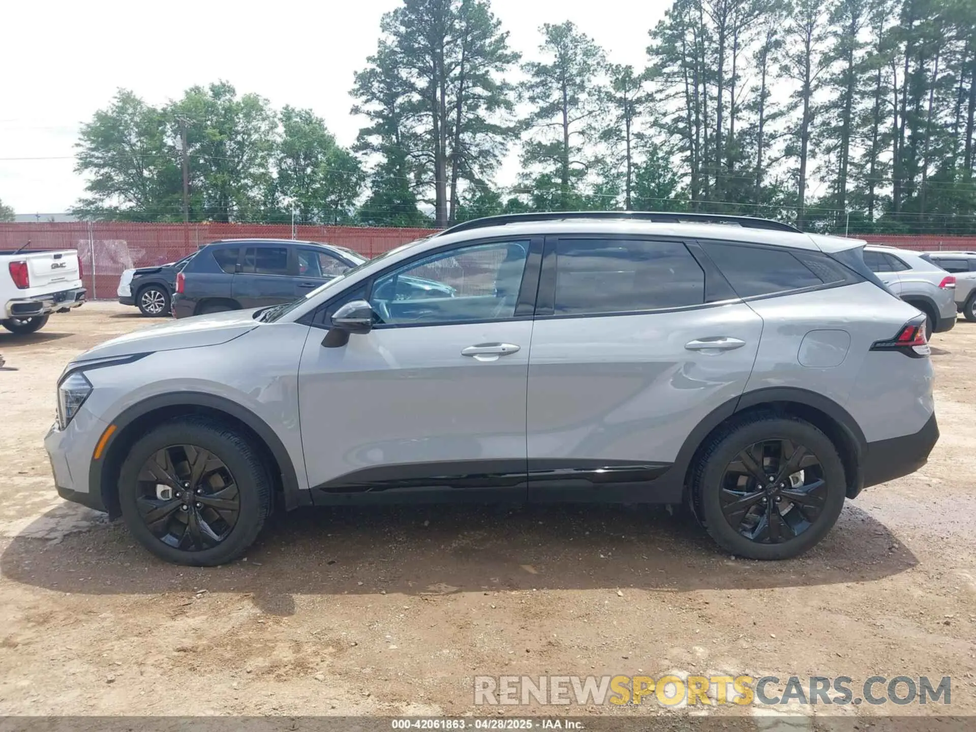 14 fotografías del automóvil dañado 5XYK6CDF8SG262594 KIA SPORTAGE 2025