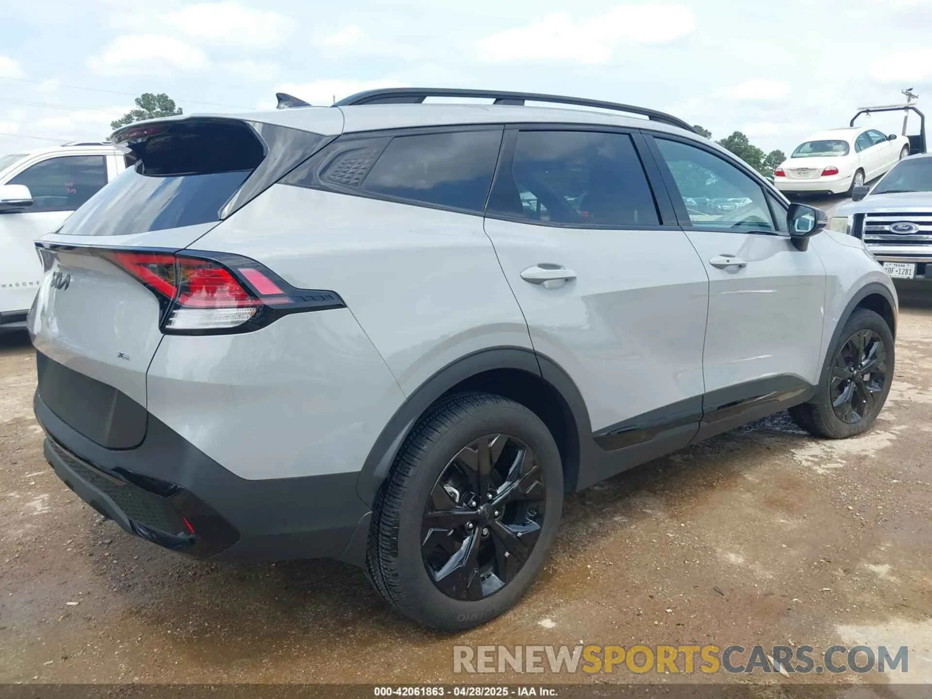 4 fotografías del automóvil dañado 5XYK6CDF8SG262594 KIA SPORTAGE 2025