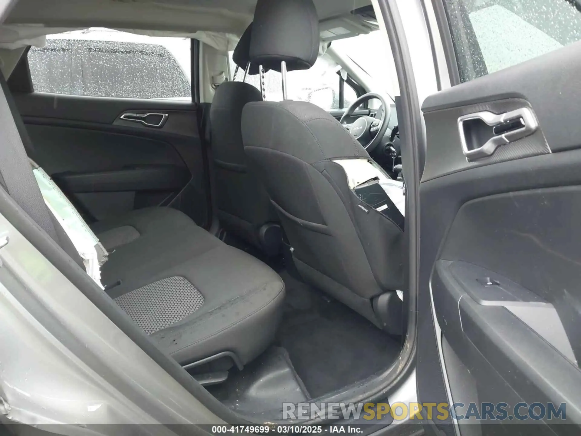 8 fotografías del automóvil dañado KNDPU3DF5S7343884 KIA SPORTAGE 2025
